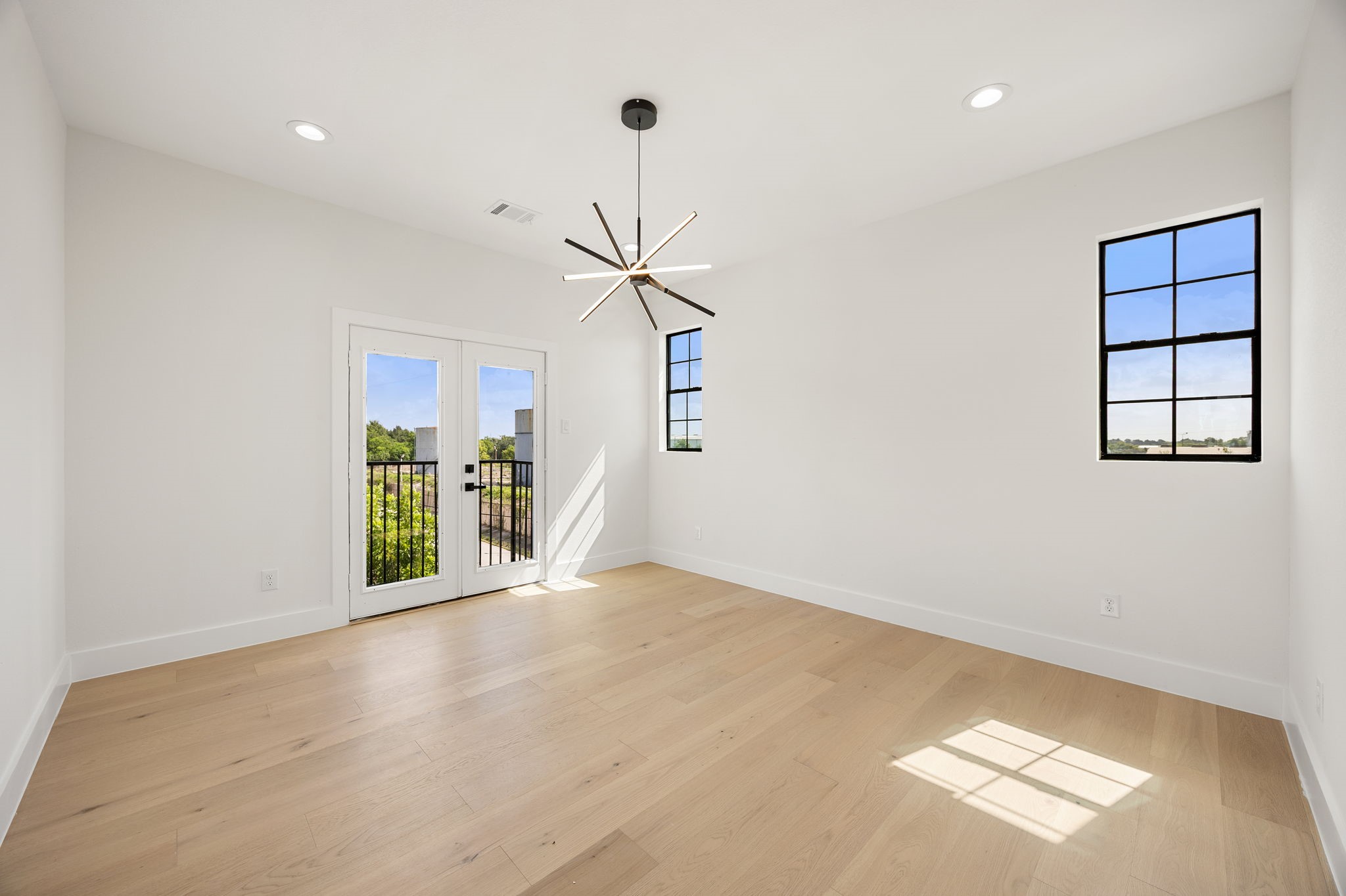 1716 Erin Street Property Photo 29