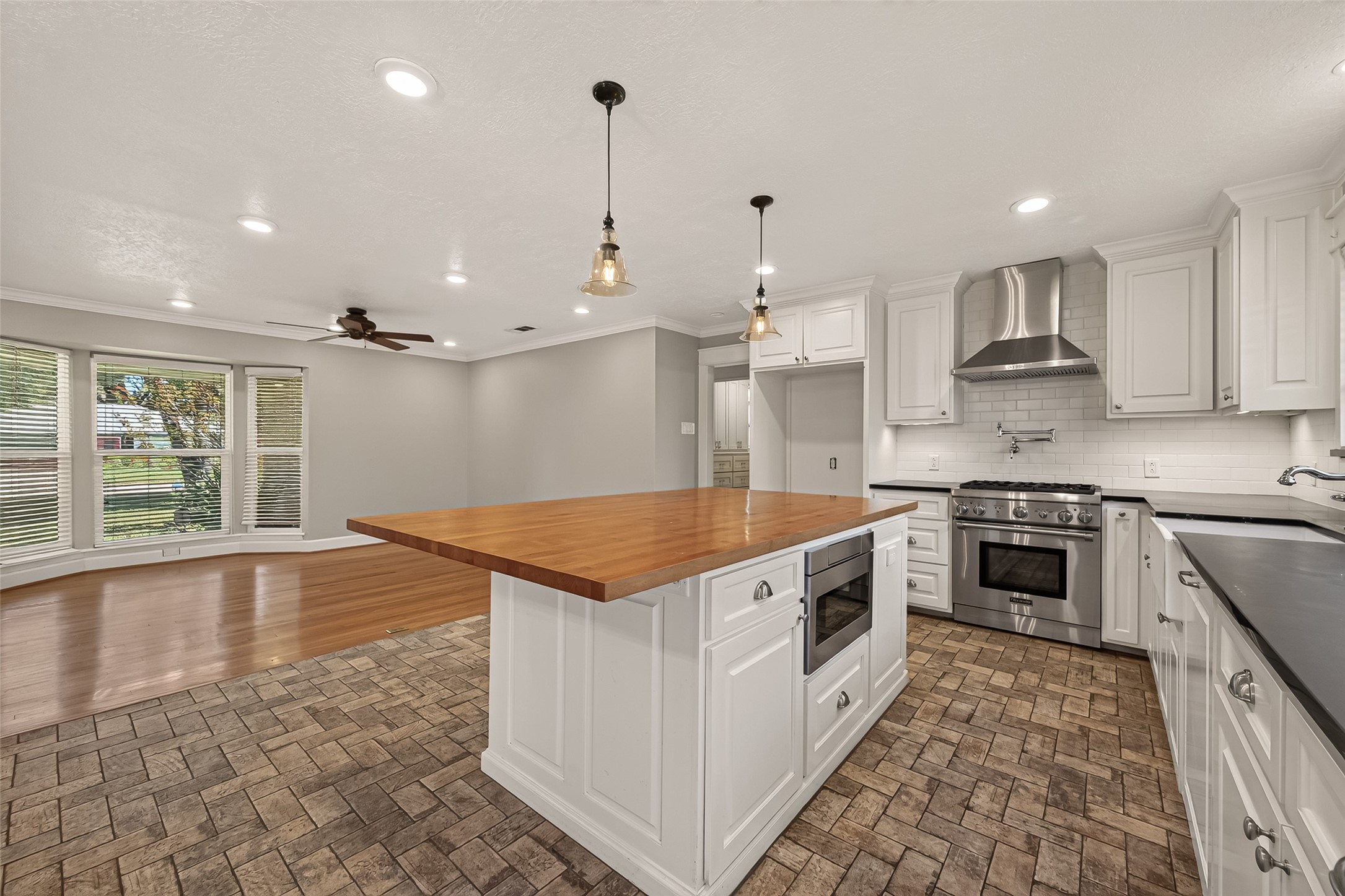 5107 Poinciana Drive Property Photo 16