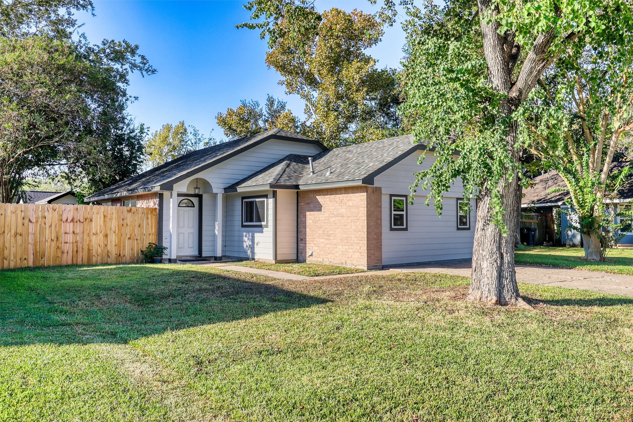 10943 Spanish Grant Drive Property Photo 1