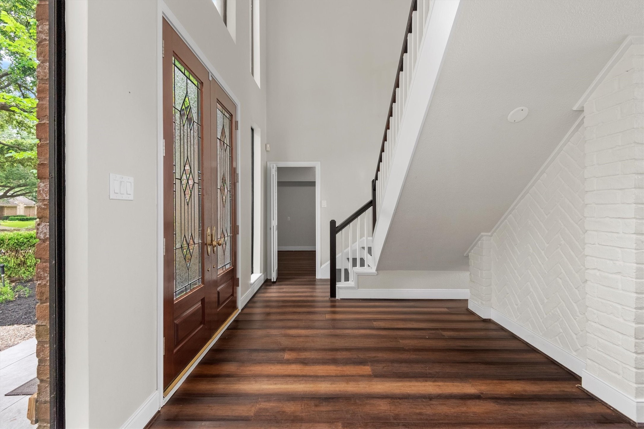 1214 Emerald Green Lane Property Photo 3