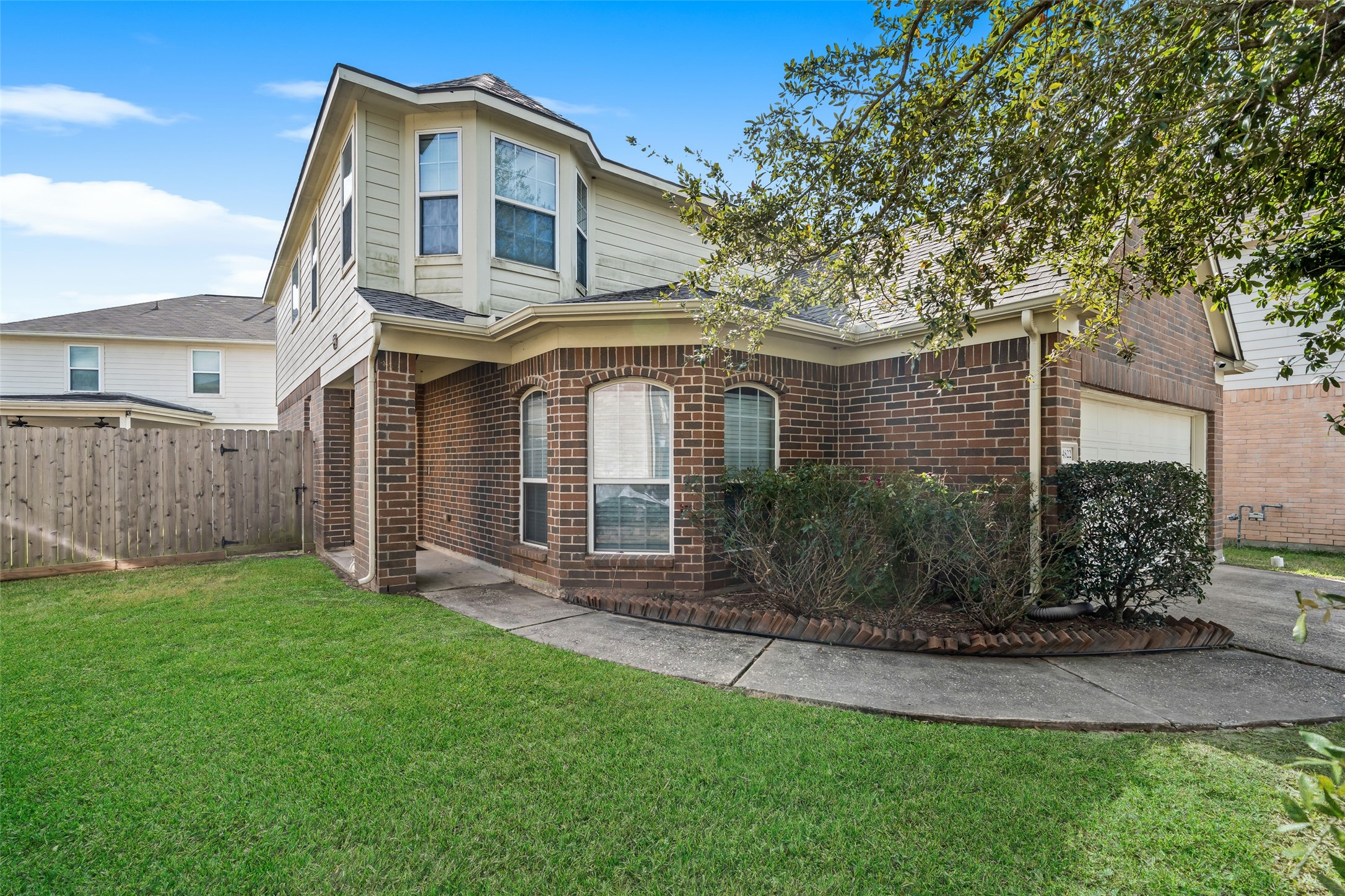 14822 Juniper Dale Court Property Photo 2