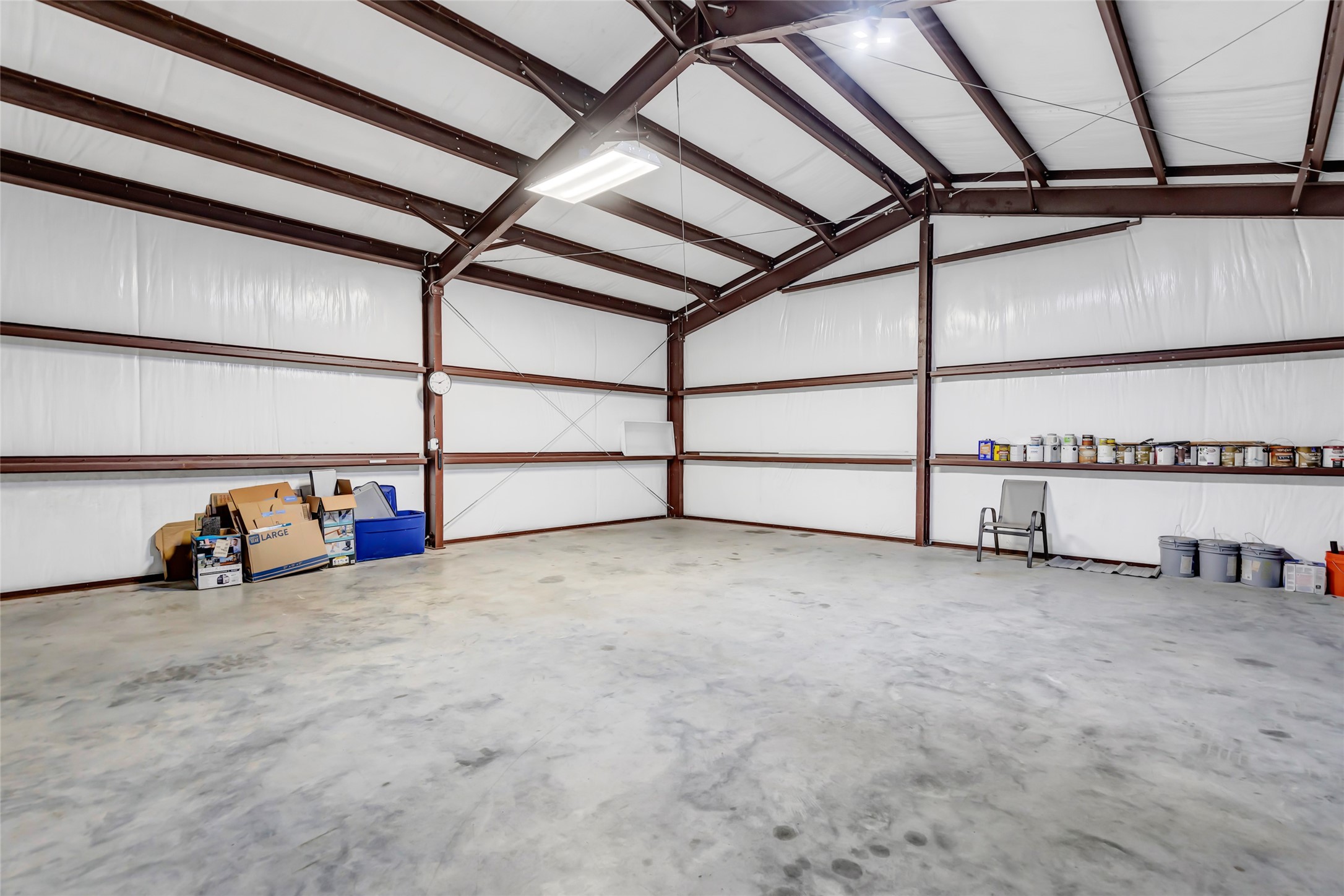 103 W Barrow Street Property Photo 4