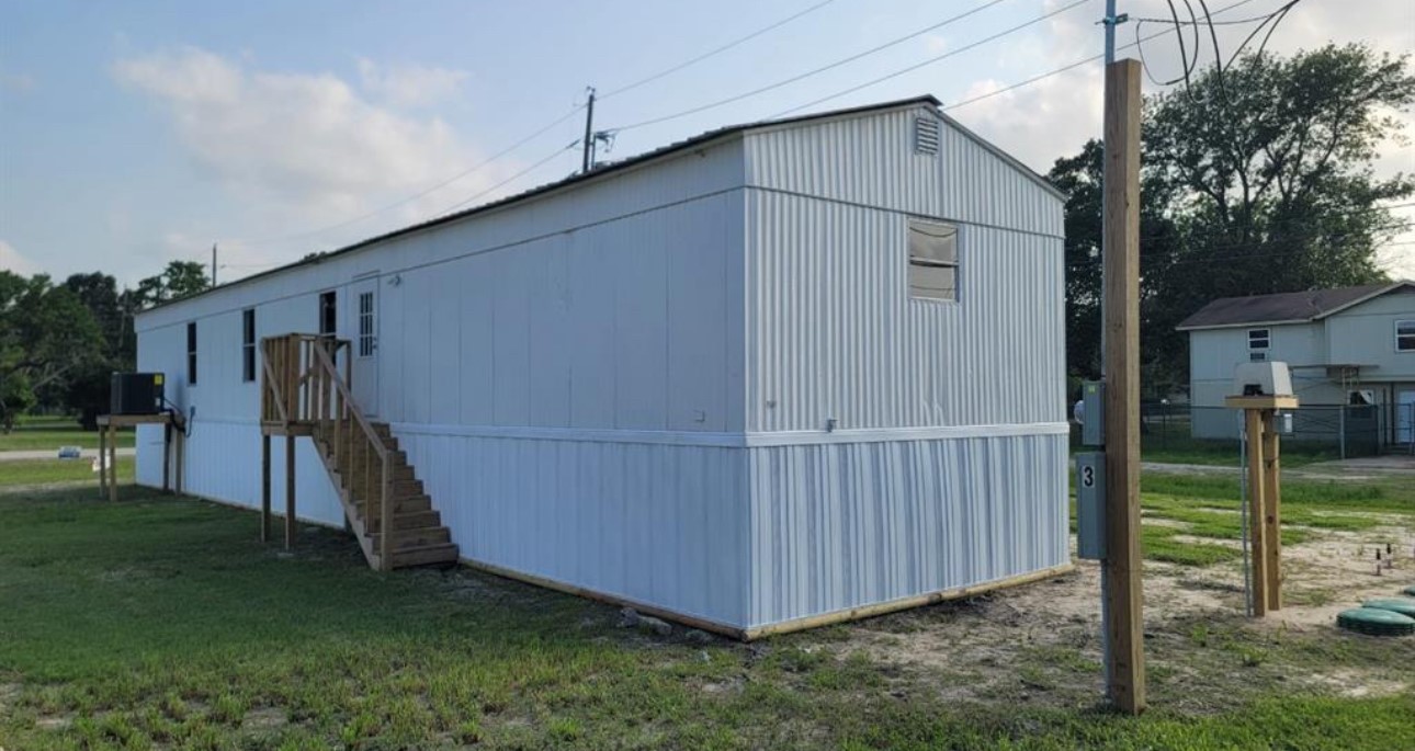 1407 Old Greens Road Property Photo
