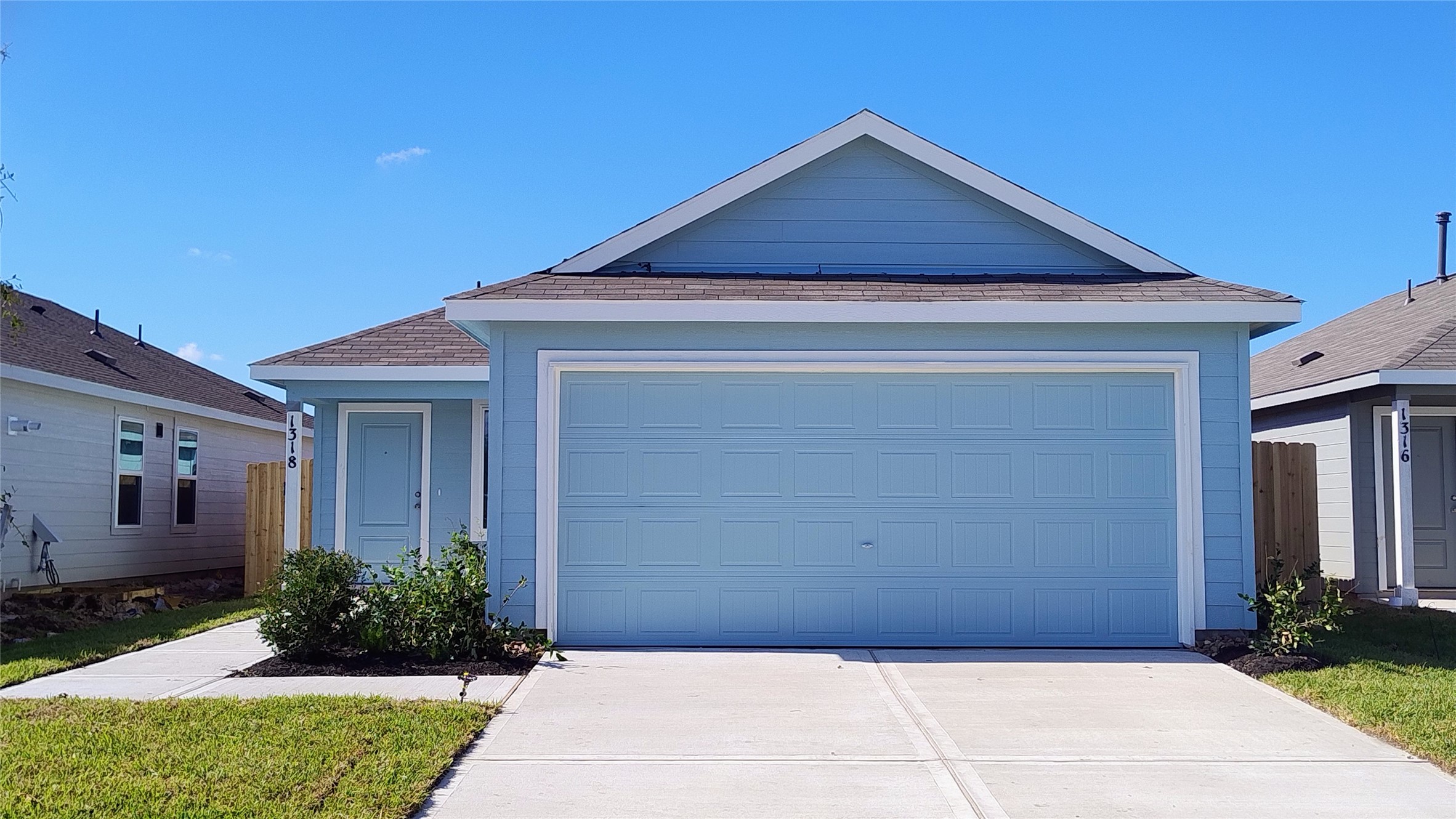 1318 Charlotte Way Property Photo 1
