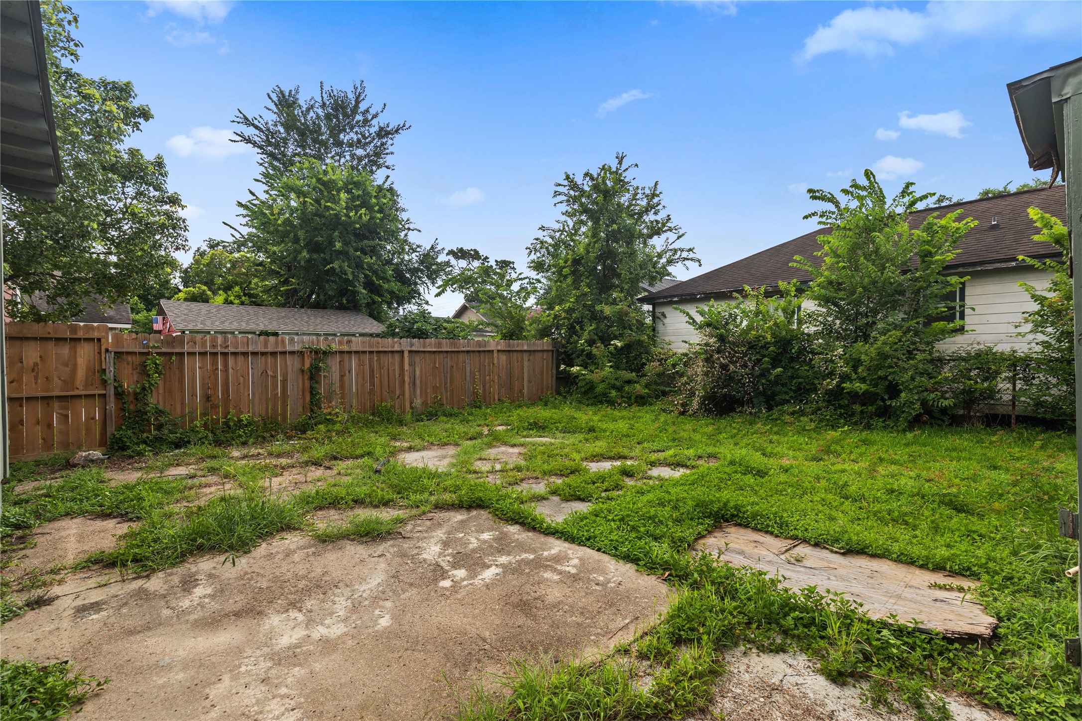 6602 Avenue R Property Photo 3