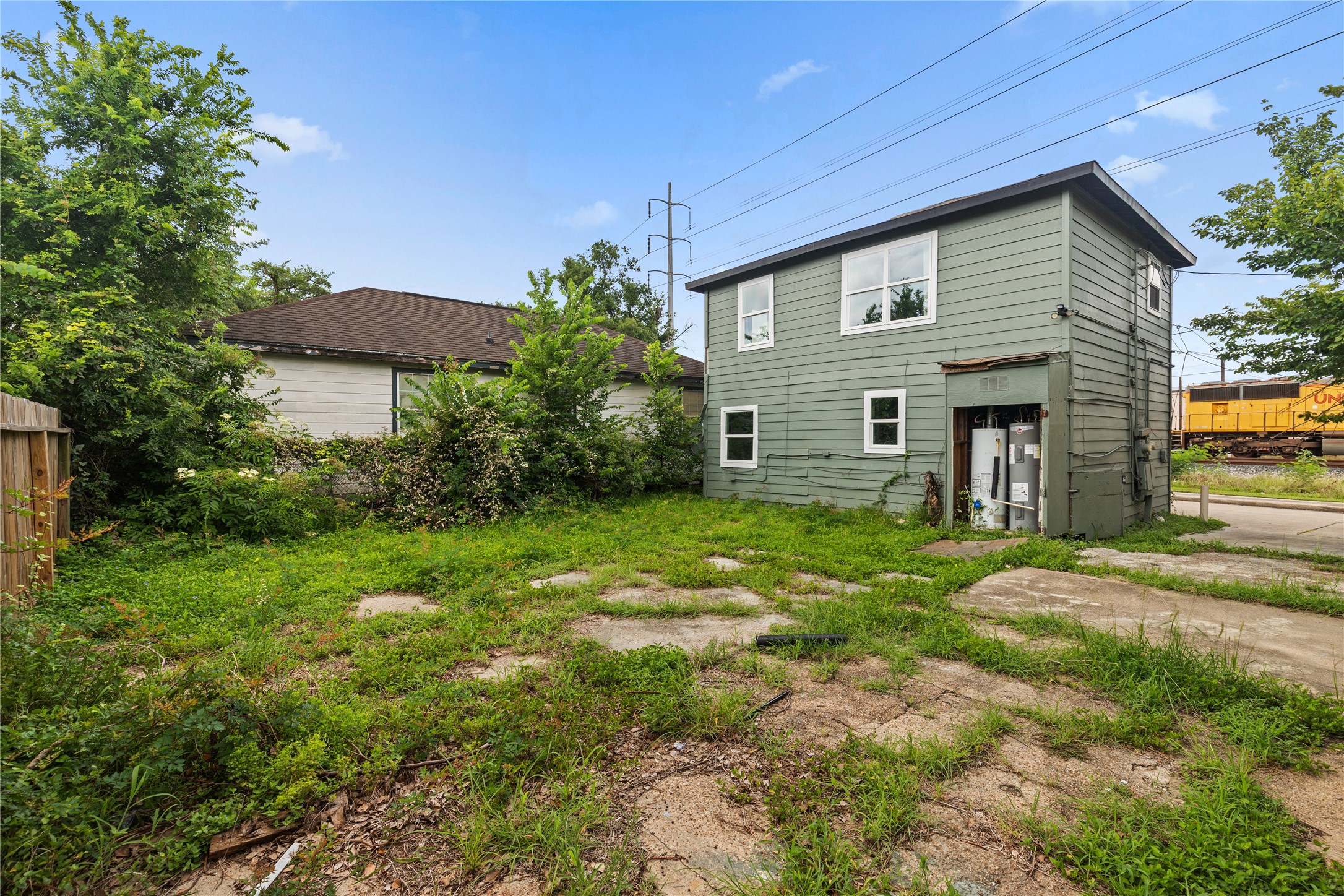 6602 Avenue R Property Photo 4