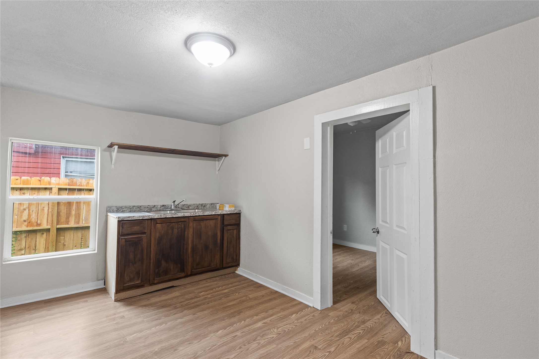 6602 Avenue R Property Photo 9