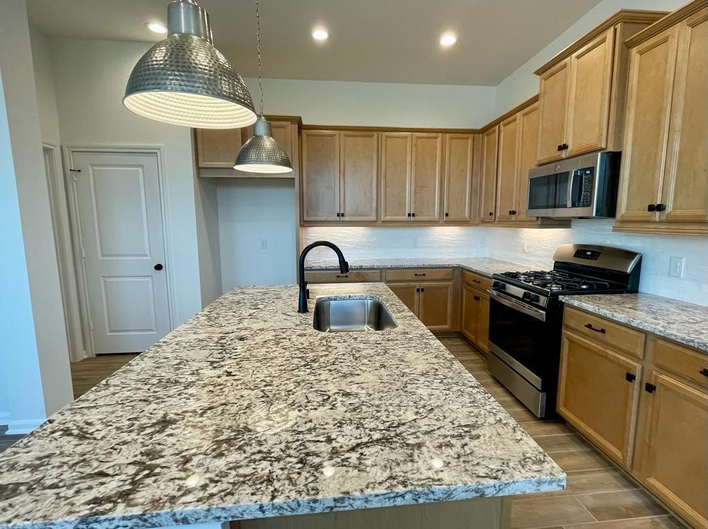639 Silver Pear Court Property Photo 9
