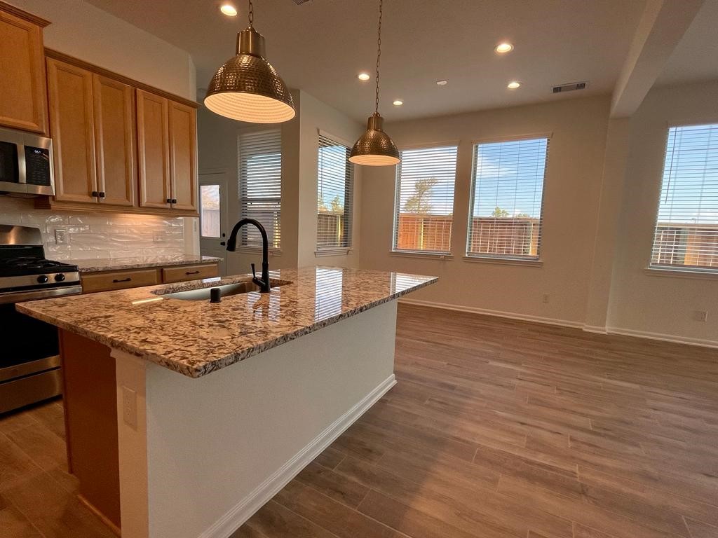 639 Silver Pear Court Property Photo 11