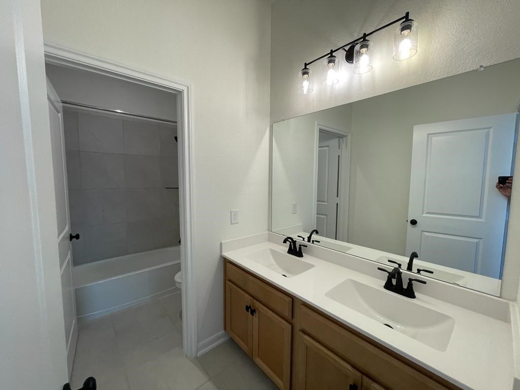 639 Silver Pear Court Property Photo 18
