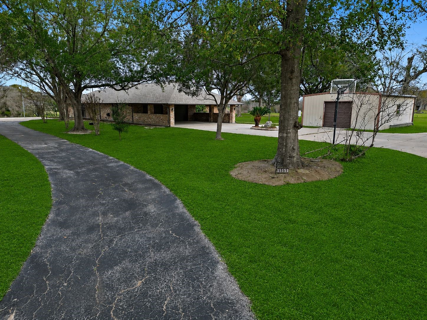 15151 Lakeview Drive Property Photo 5