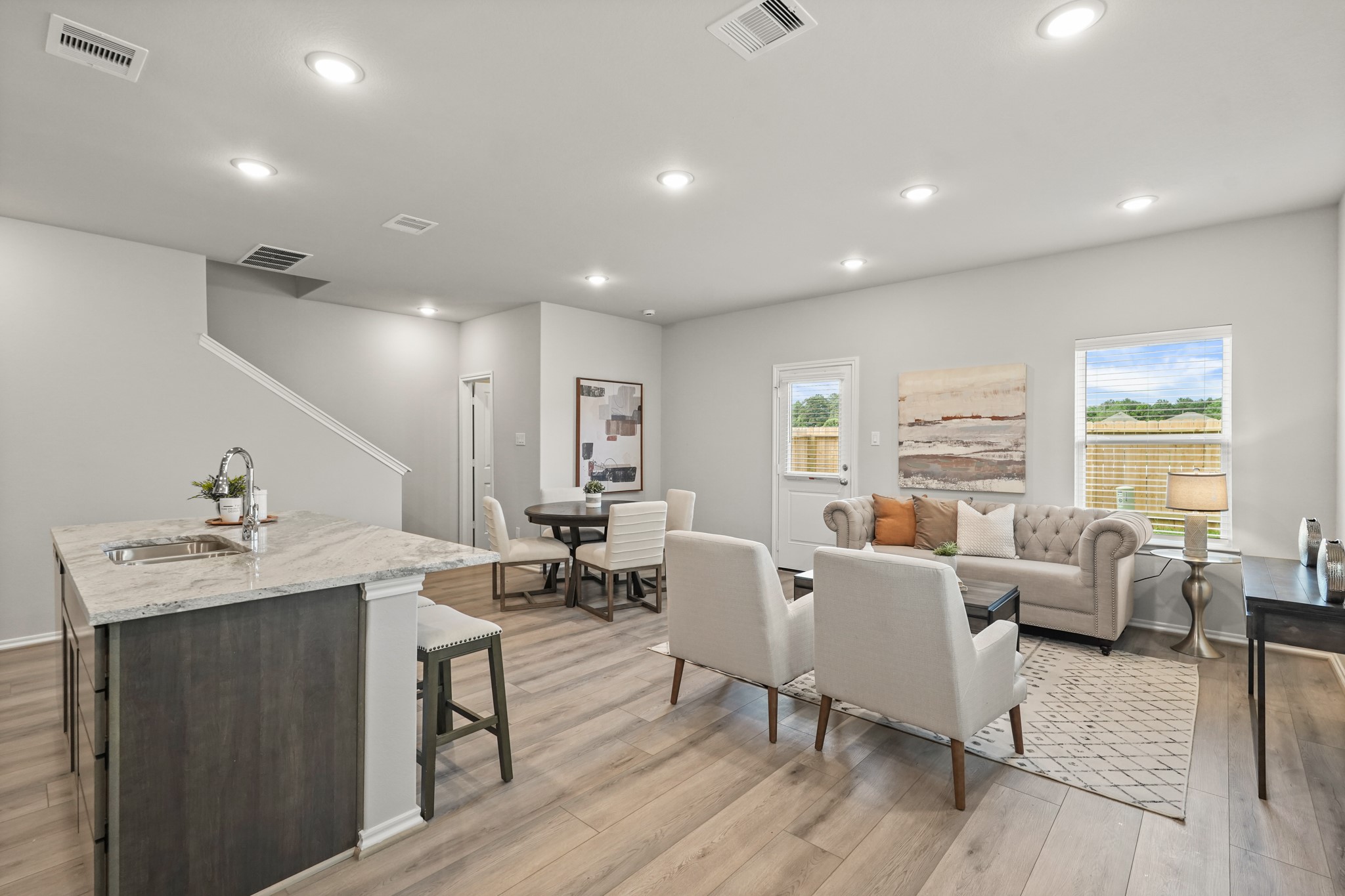 1206 Hugh Landing Lane Property Photo 3