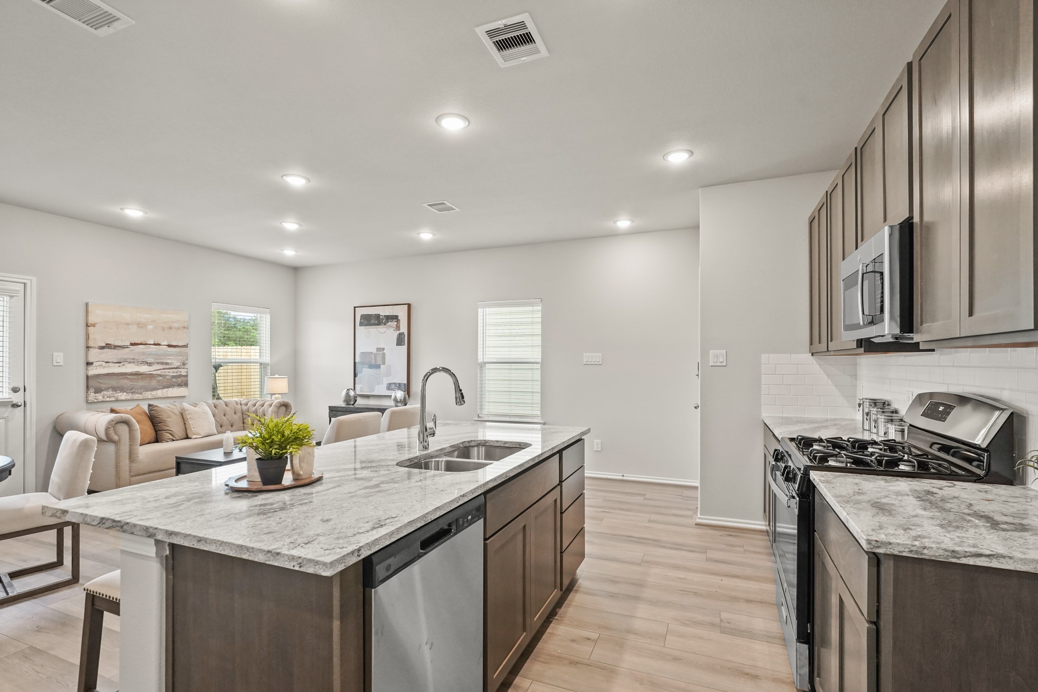 1206 Hugh Landing Lane Property Photo 8