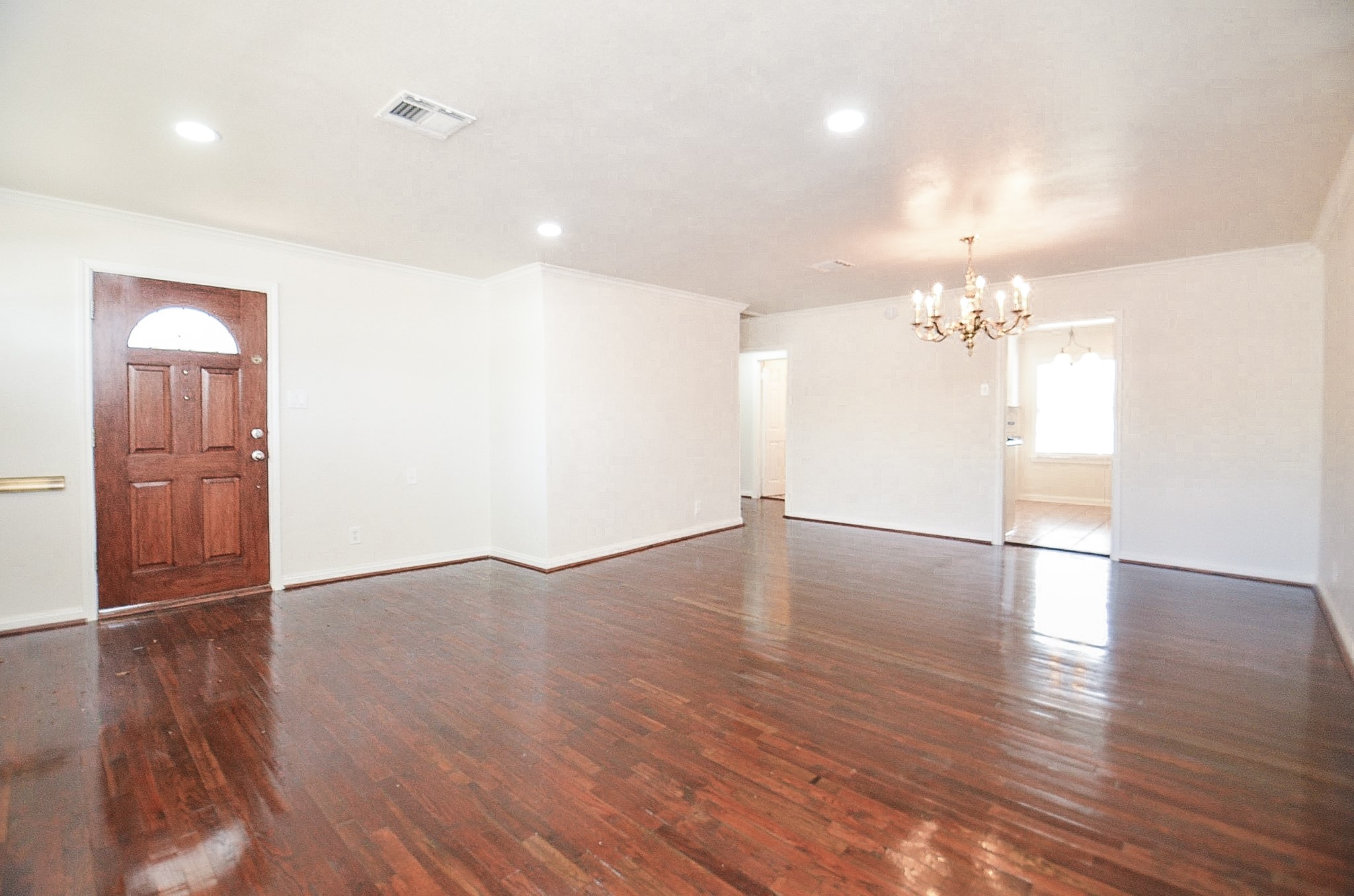 3914 Daphne Street Property Photo 2