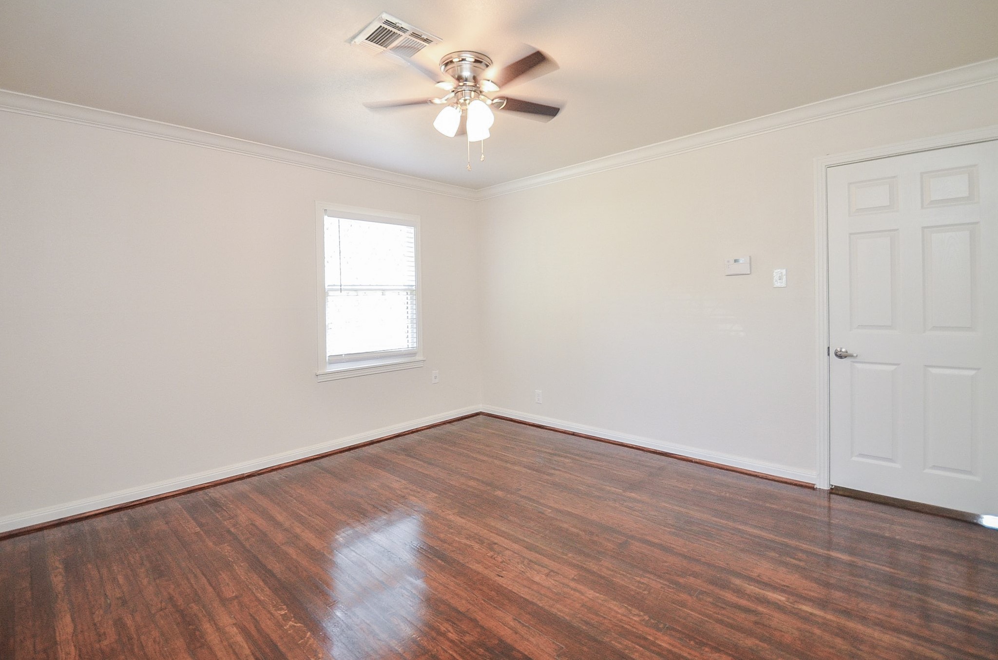 3914 Daphne Street Property Photo 5