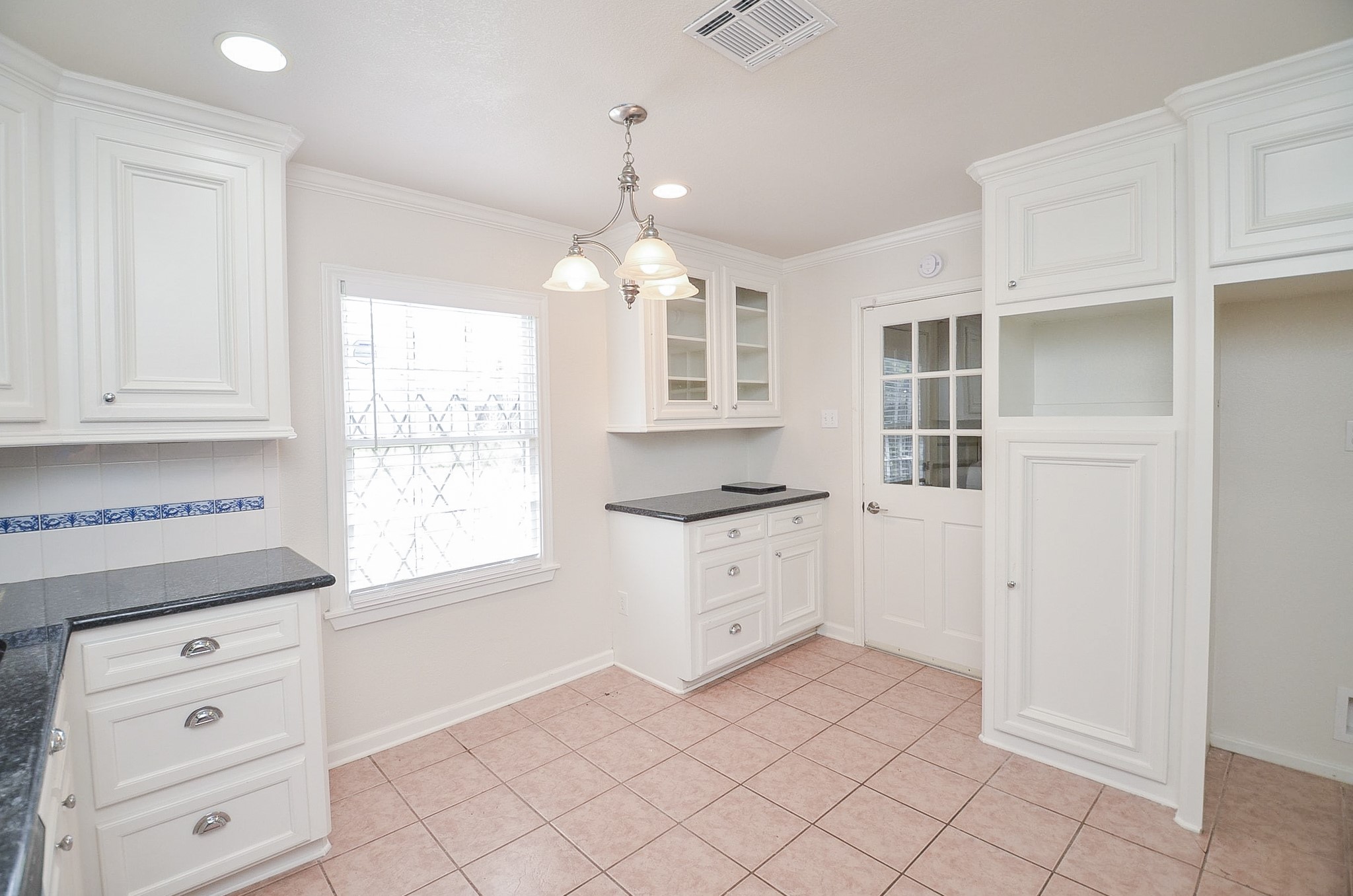 3914 Daphne Street Property Photo 10