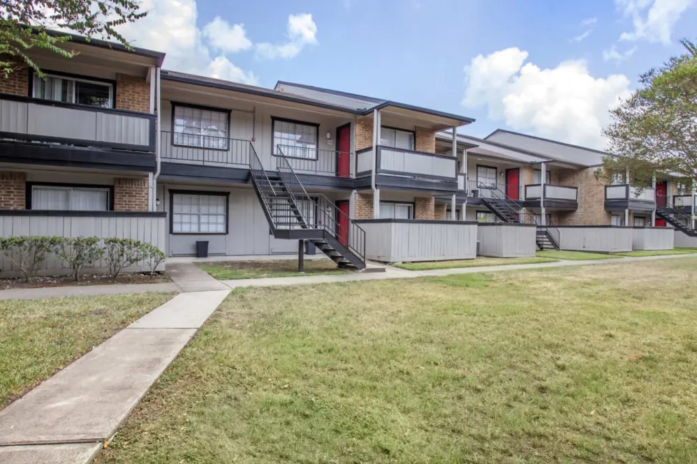 25650 Interstate 45 1808 Property Photo 10