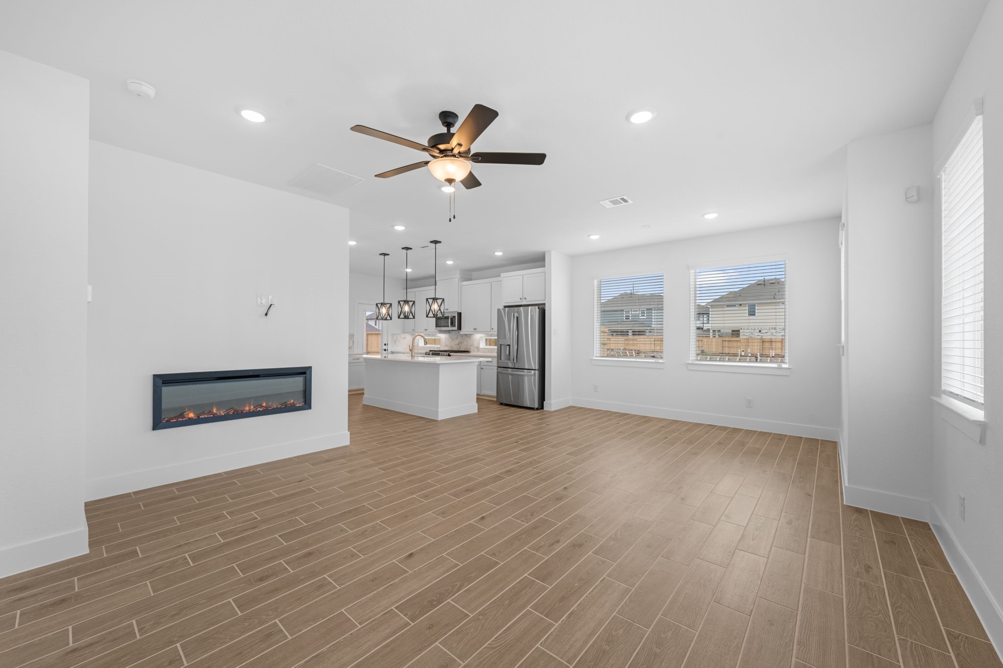 1302 Shaded Rock Drive Property Photo 5