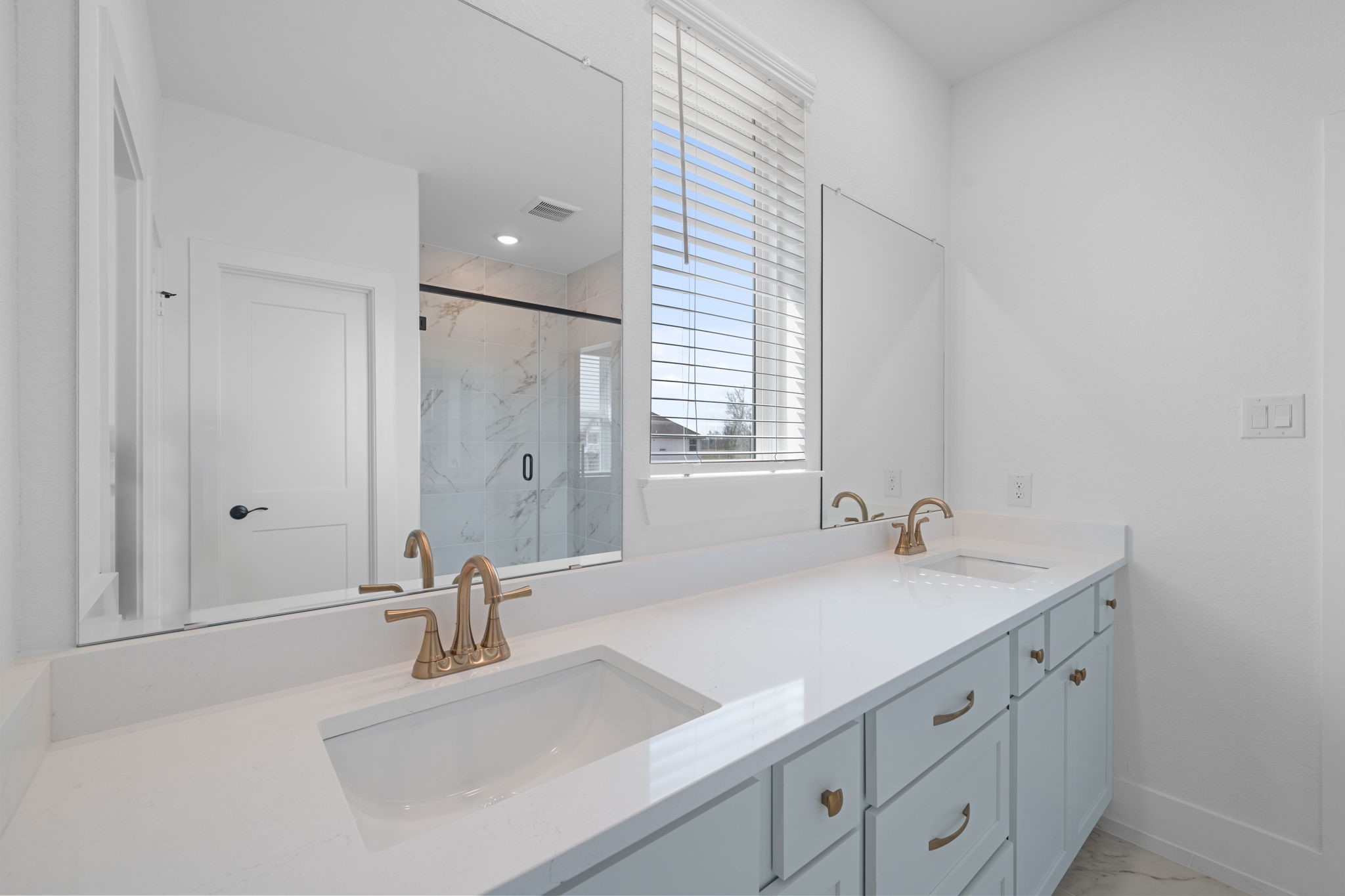 1302 Shaded Rock Drive Property Photo 17