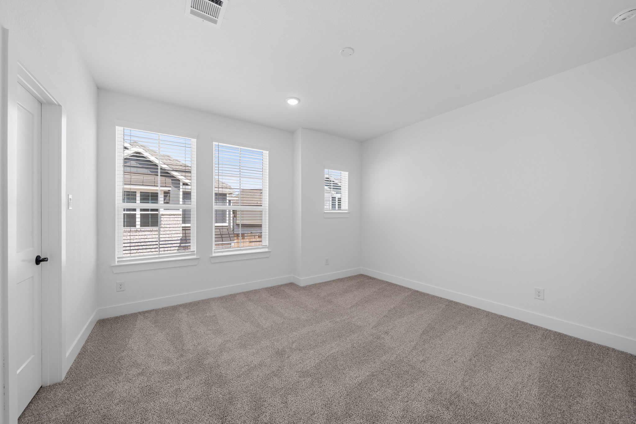 1302 Shaded Rock Drive Property Photo 27