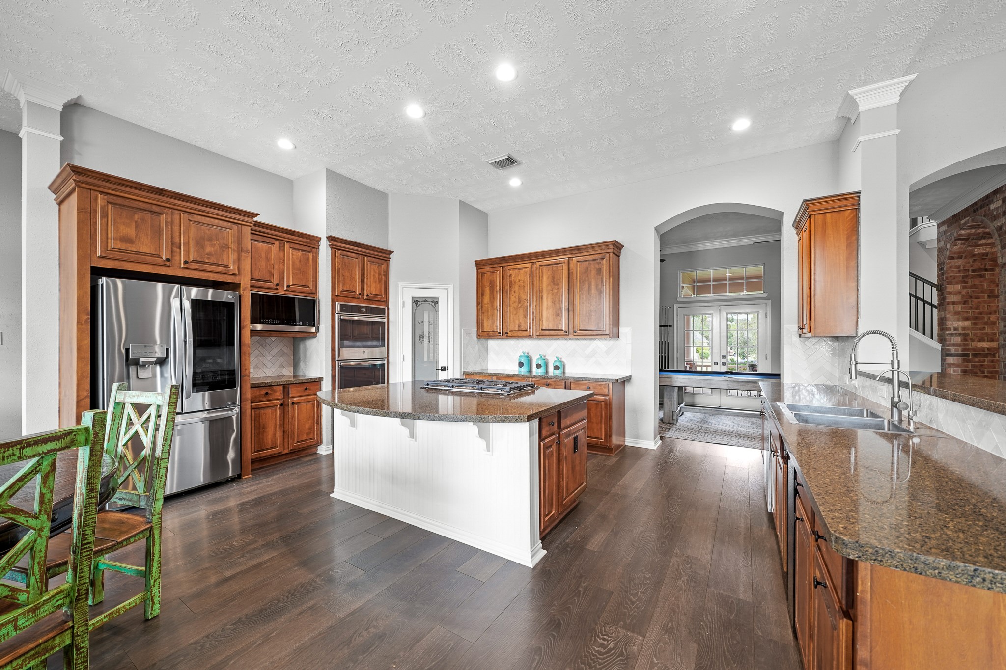 4703 Oxbow Circle W Property Photo 16