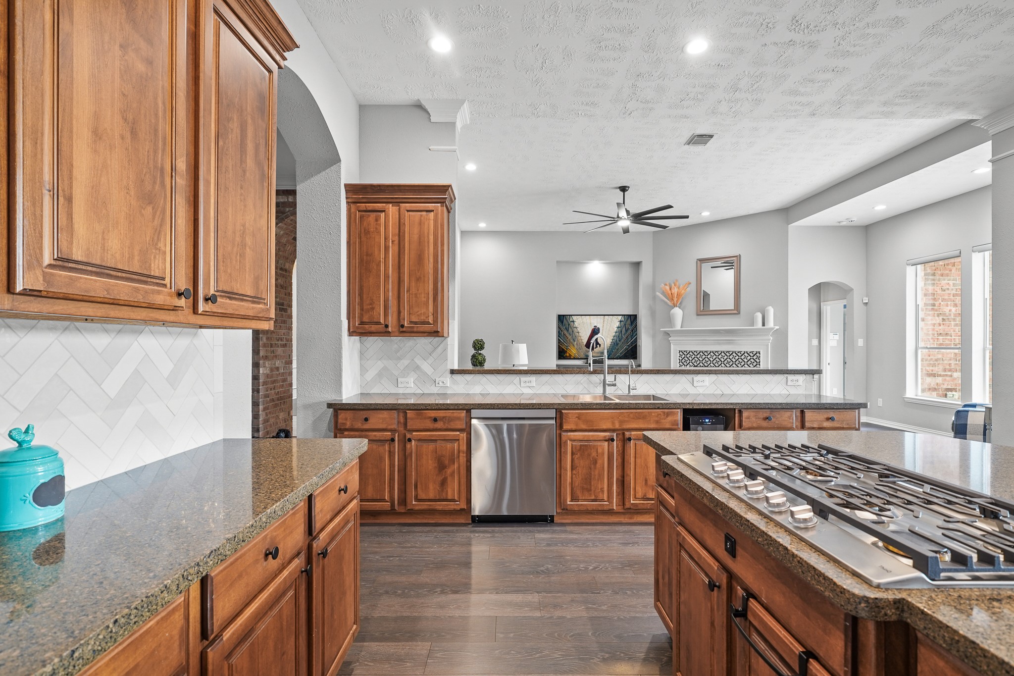 4703 Oxbow Circle W Property Photo 18