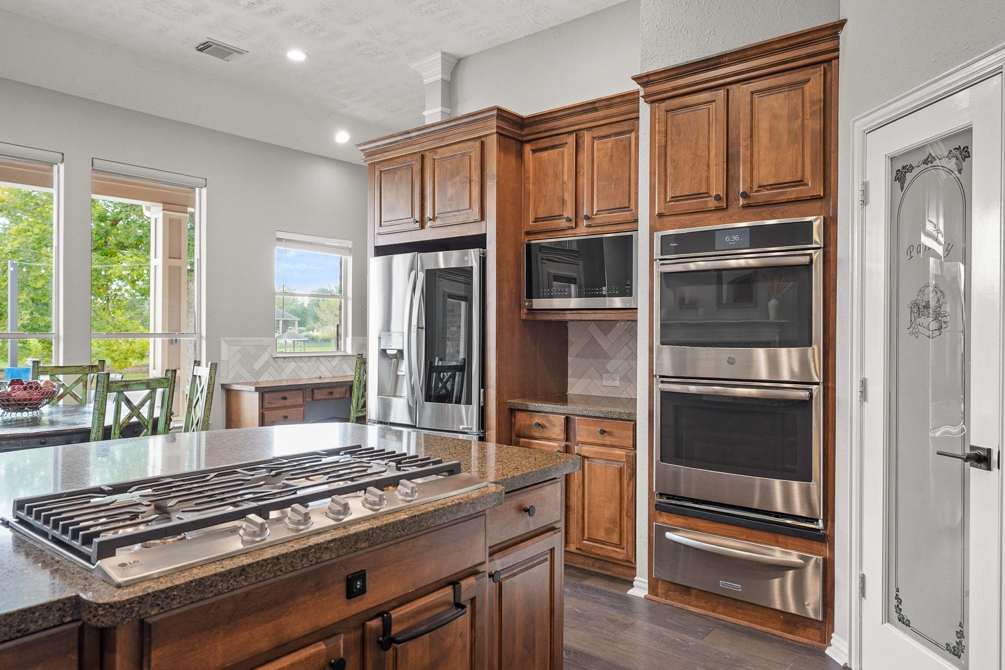 4703 Oxbow Circle W Property Photo 19