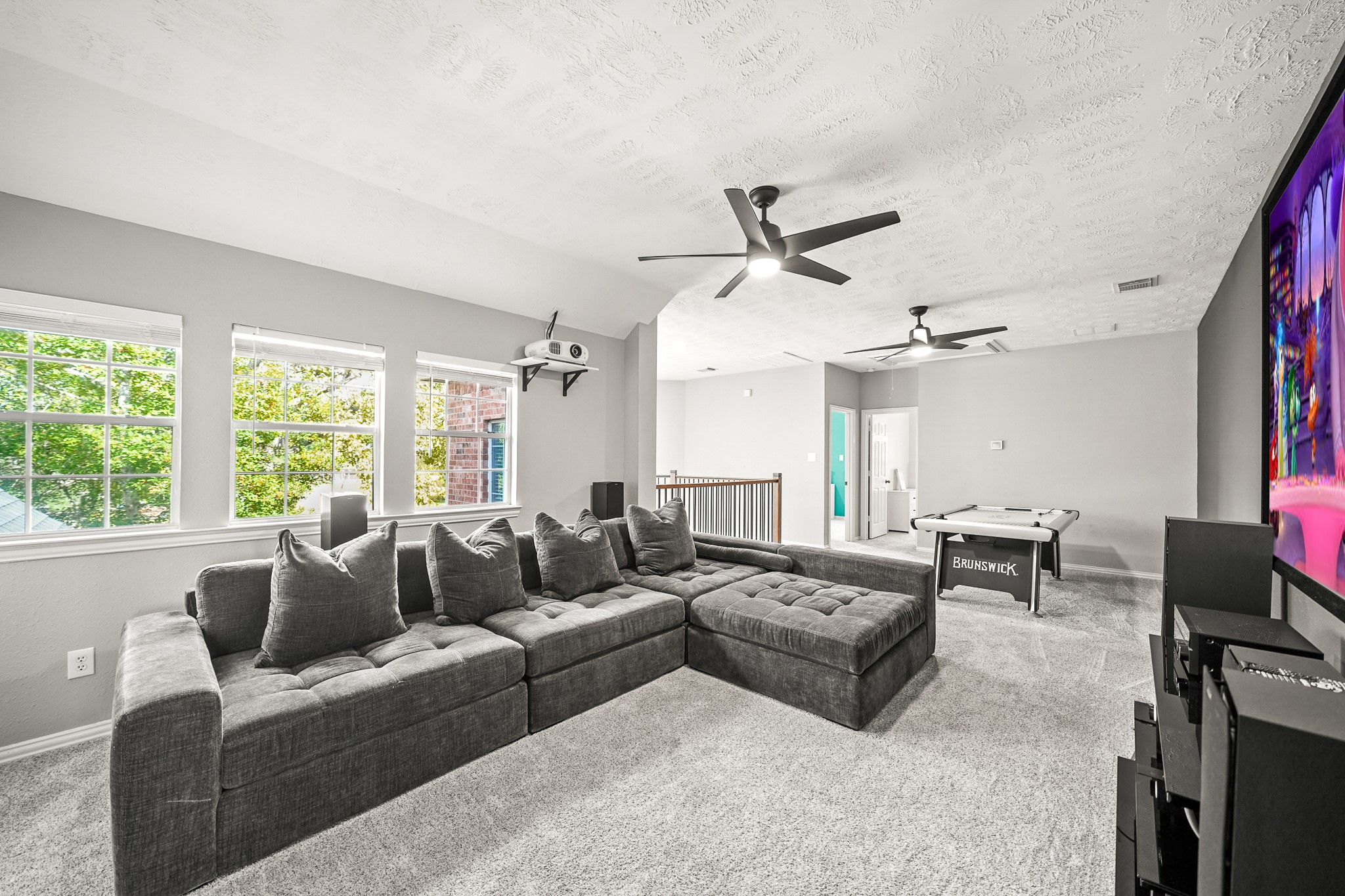 4703 Oxbow Circle W Property Photo 29