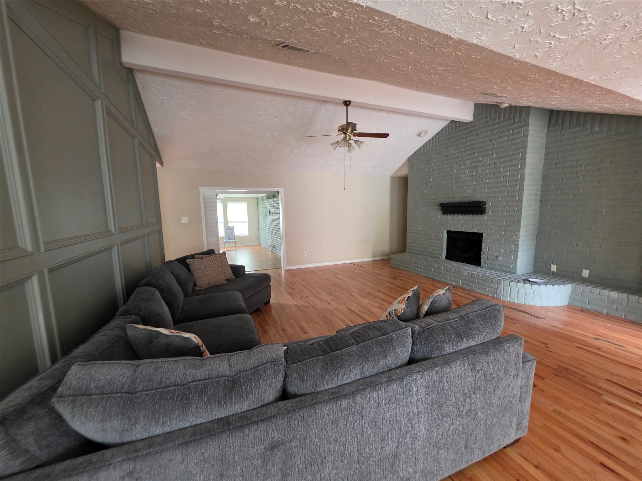 2810 Poplar Creek Lane Property Photo 2