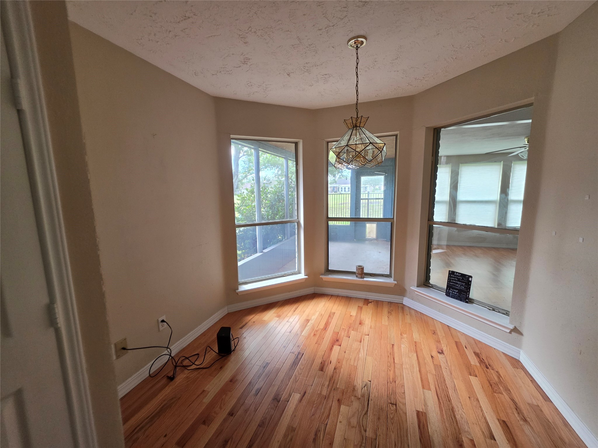 2810 Poplar Creek Lane Property Photo 4