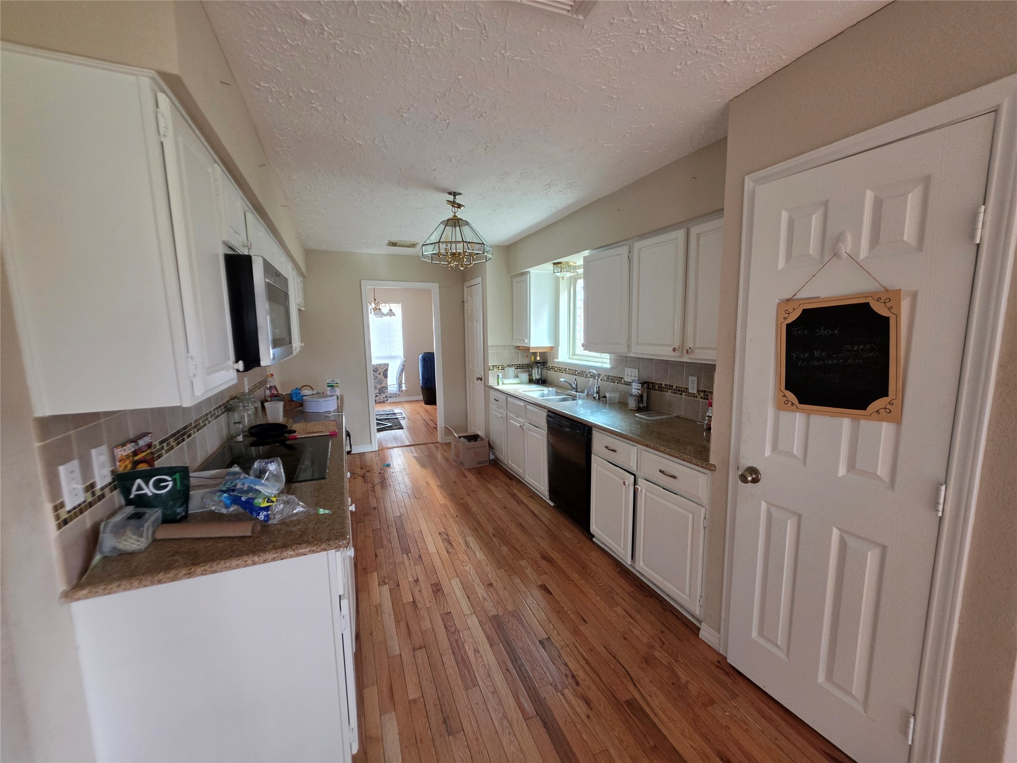 2810 Poplar Creek Lane Property Photo 5