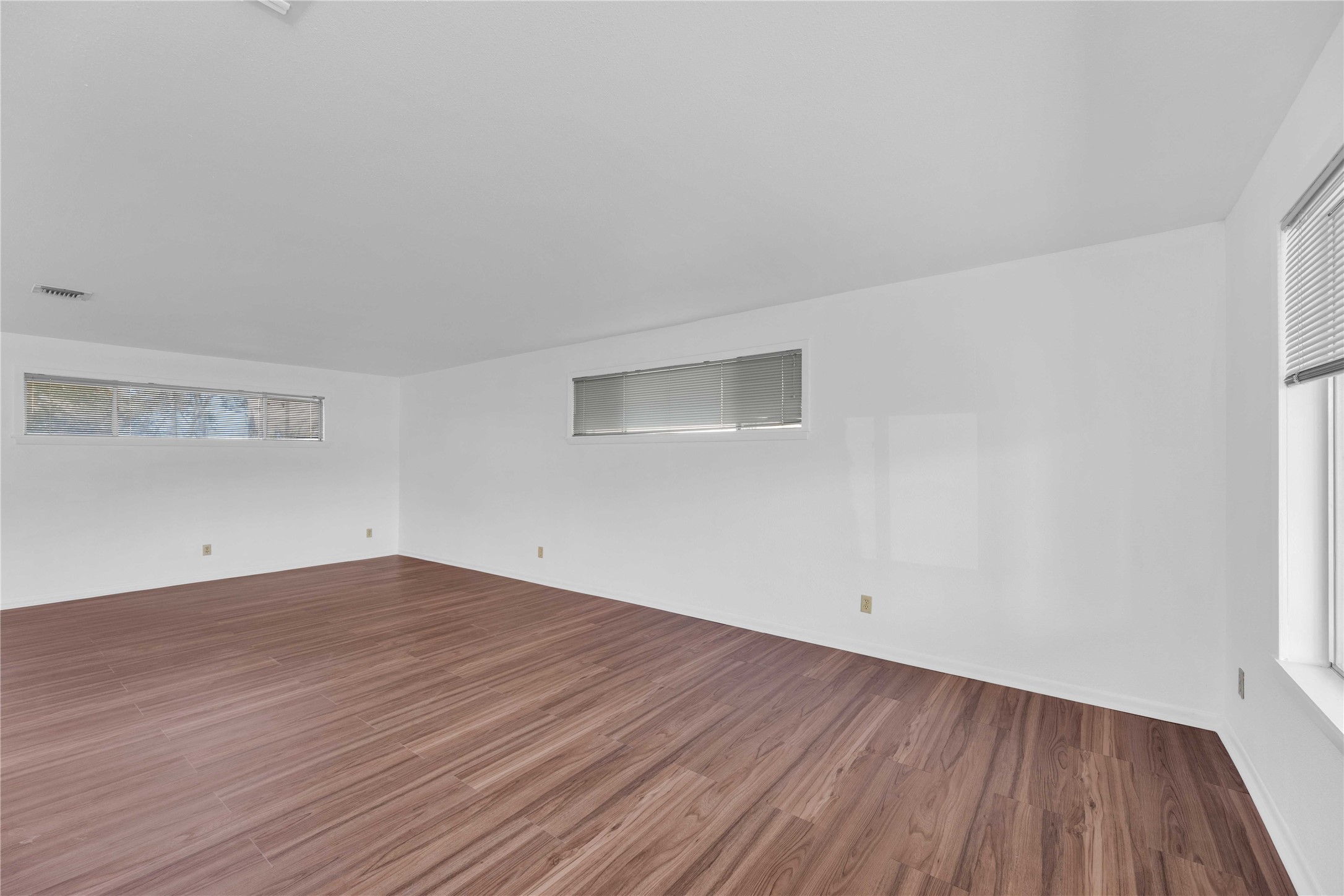 1243 North Jefferson Property Photo 7