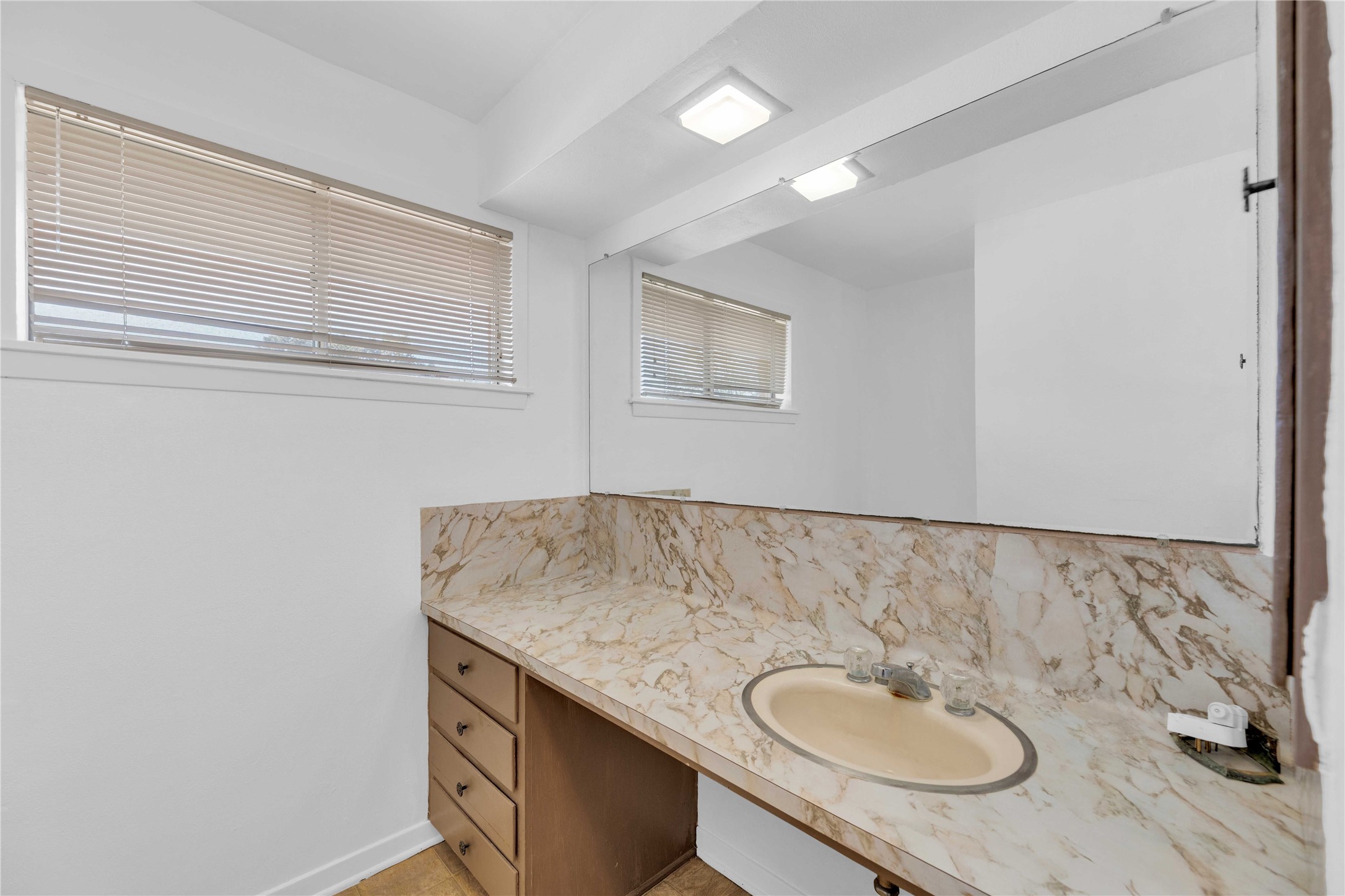 1243 North Jefferson Property Photo 20