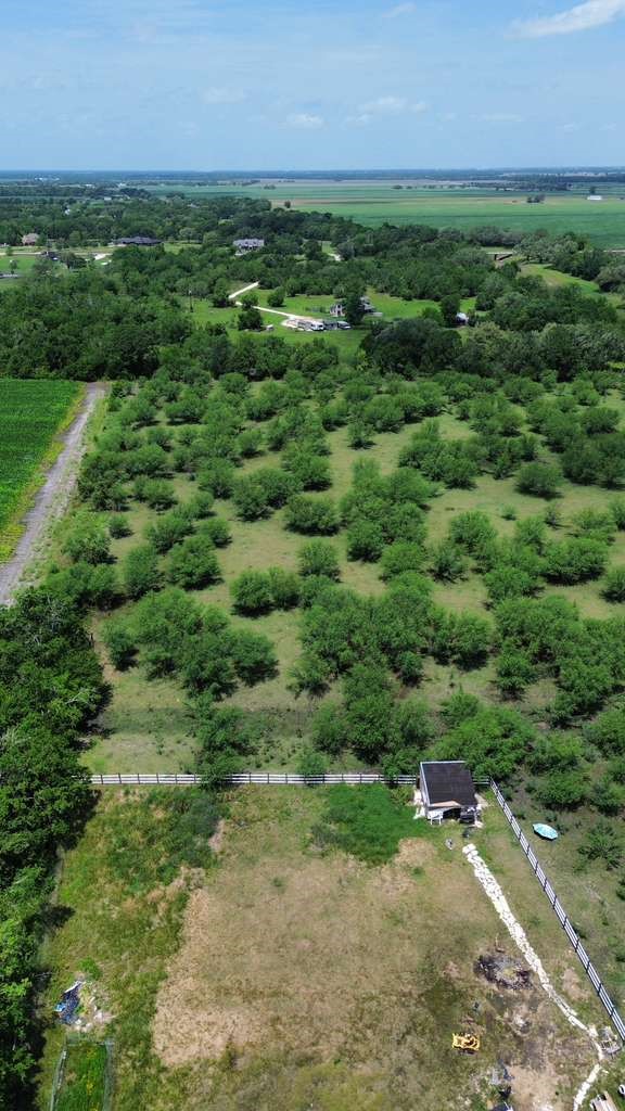 7413 Vojt Road Property Photo 4