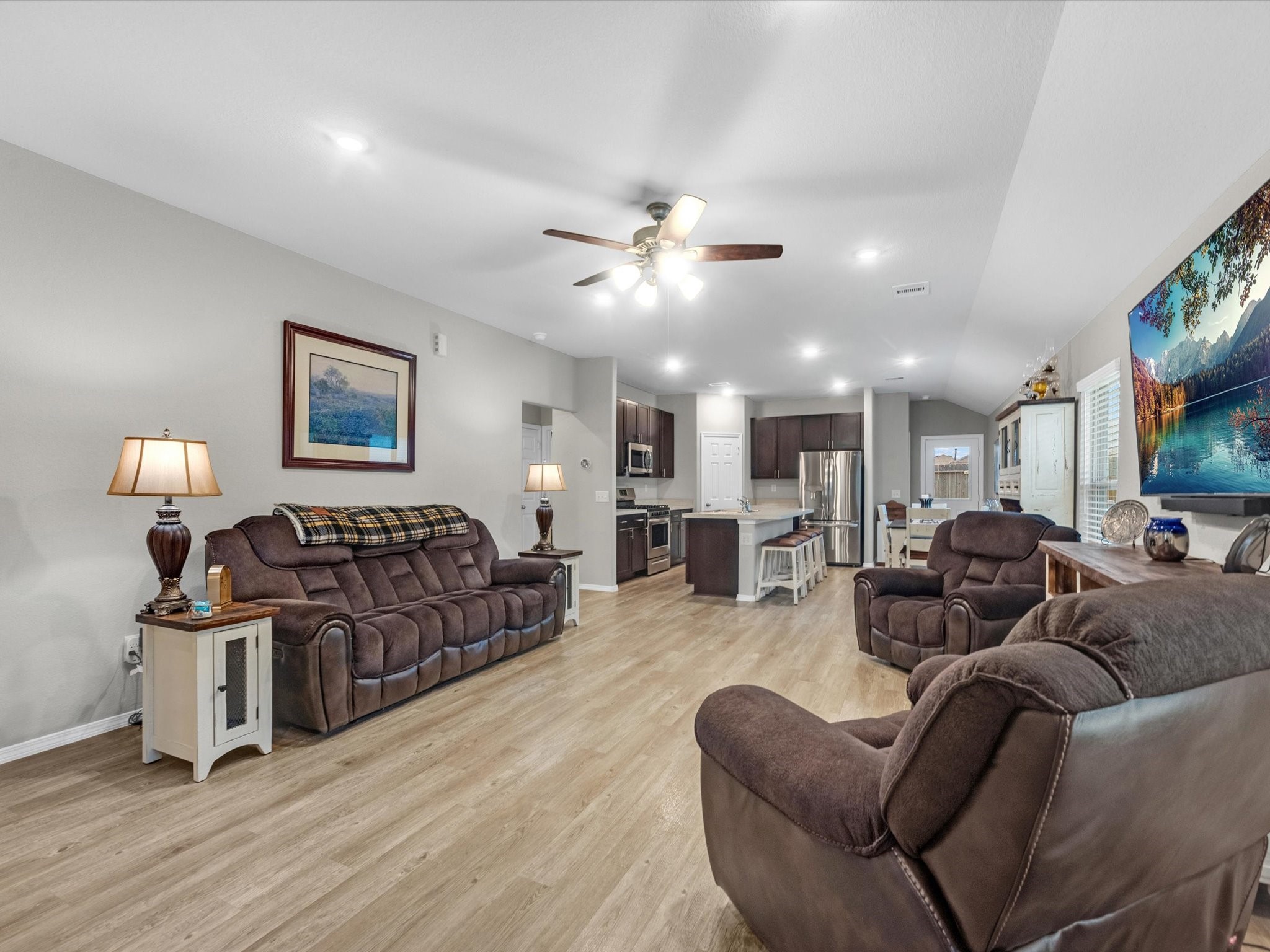 1806 Brushy Cedar Drive Property Photo 4