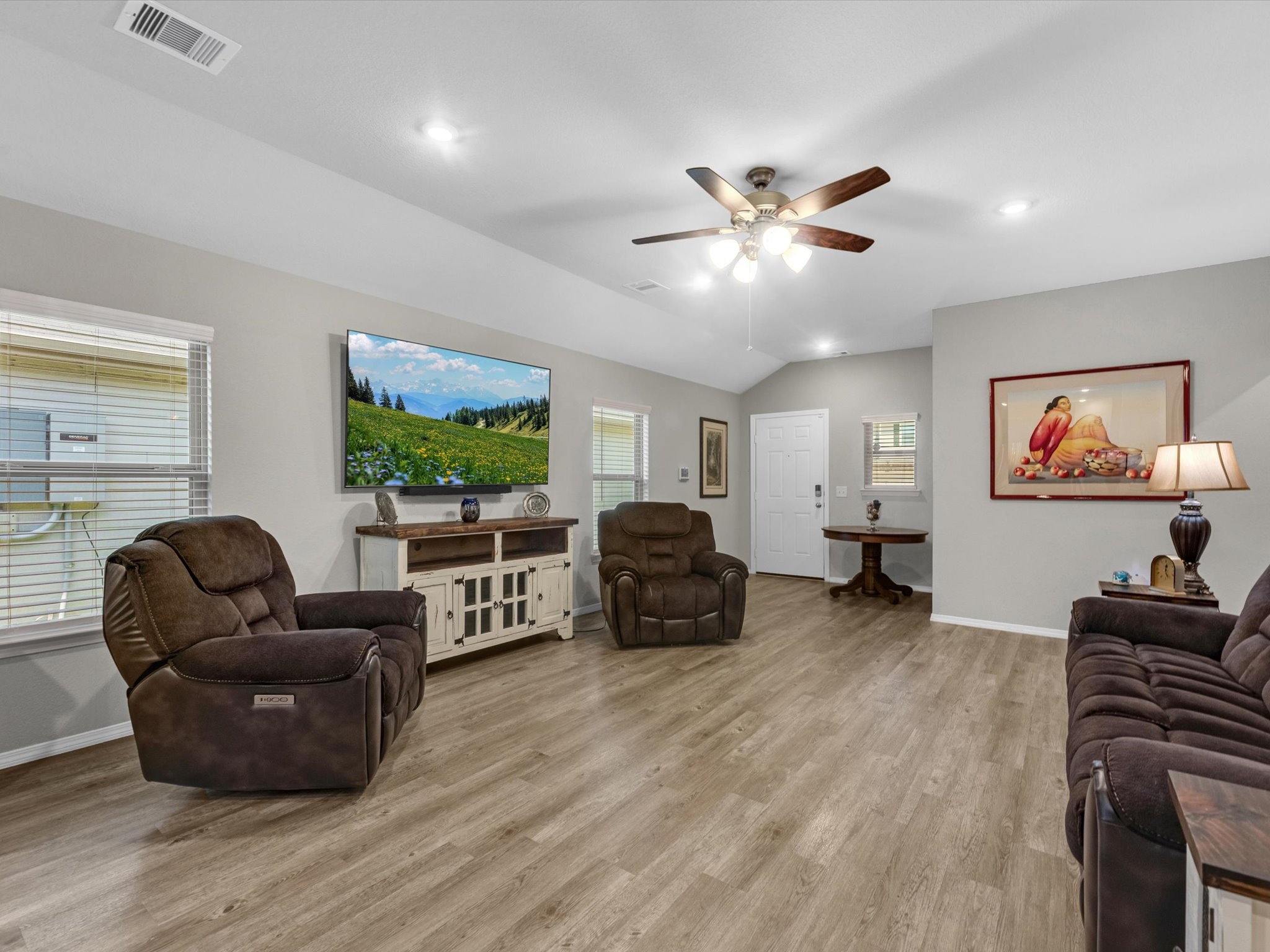 1806 Brushy Cedar Drive Property Photo 6