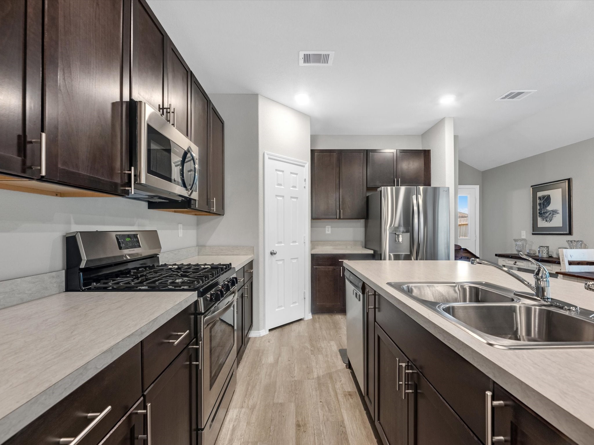 1806 Brushy Cedar Drive Property Photo 8