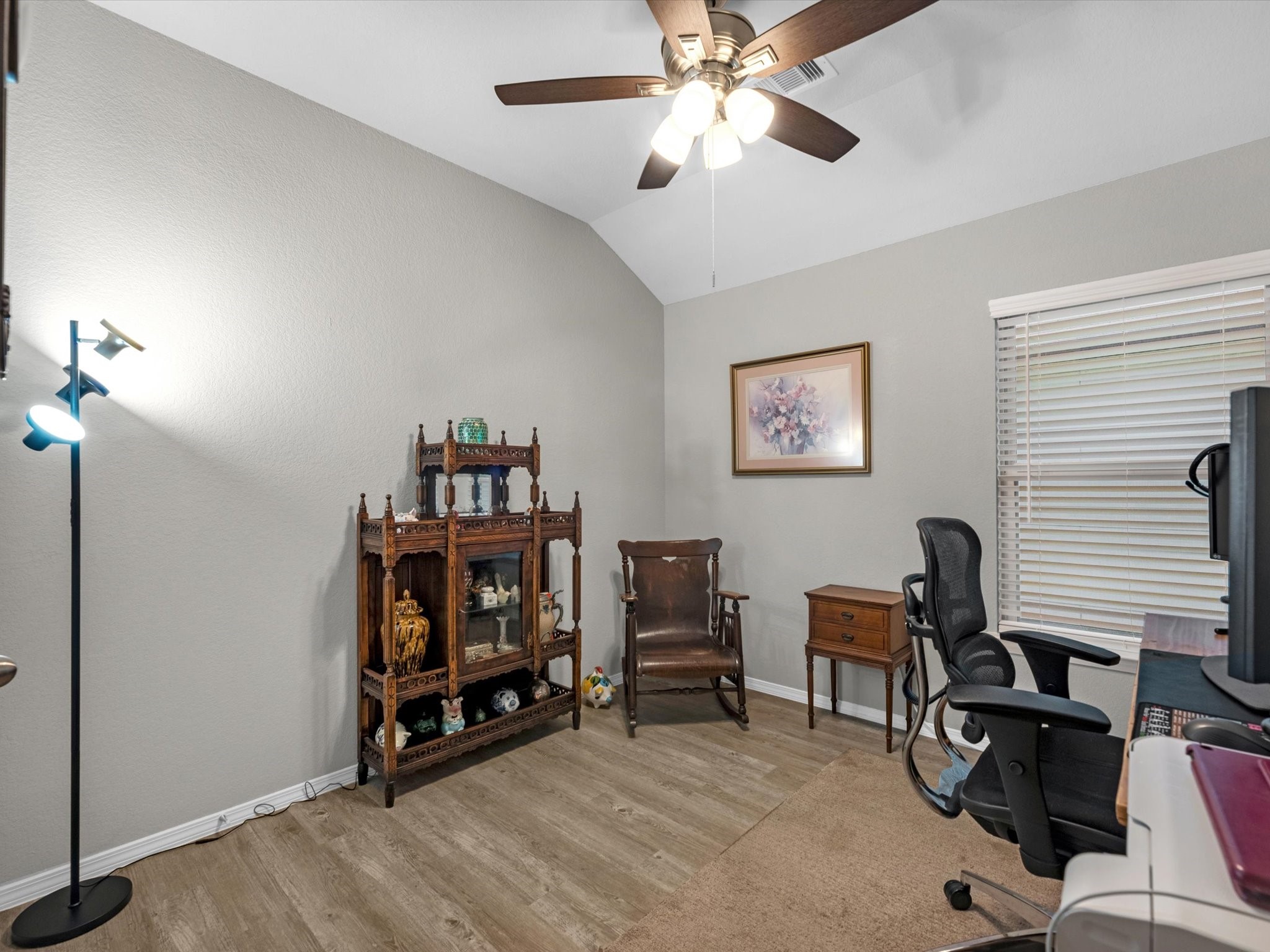 1806 Brushy Cedar Drive Property Photo 14