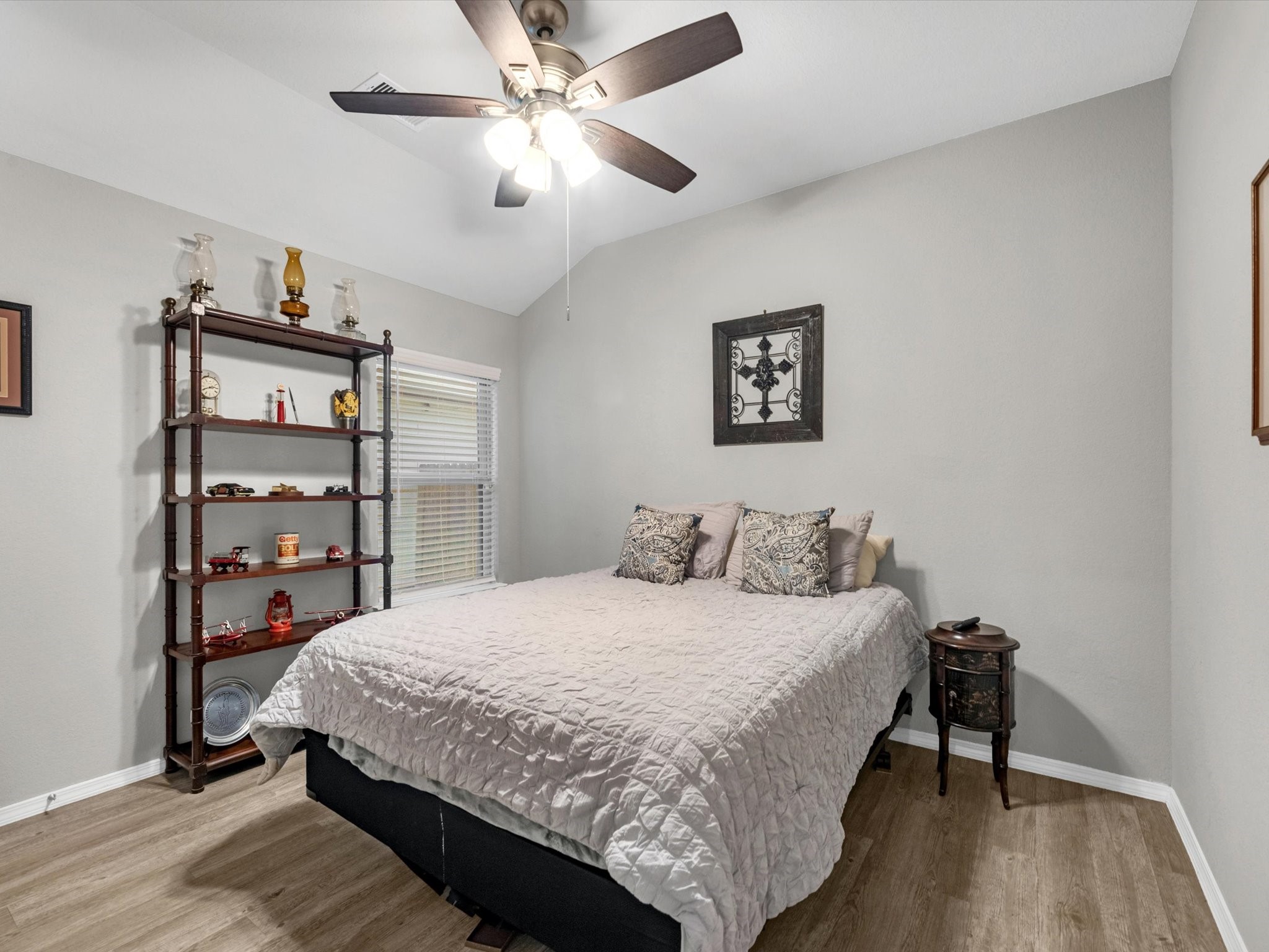 1806 Brushy Cedar Drive Property Photo 16