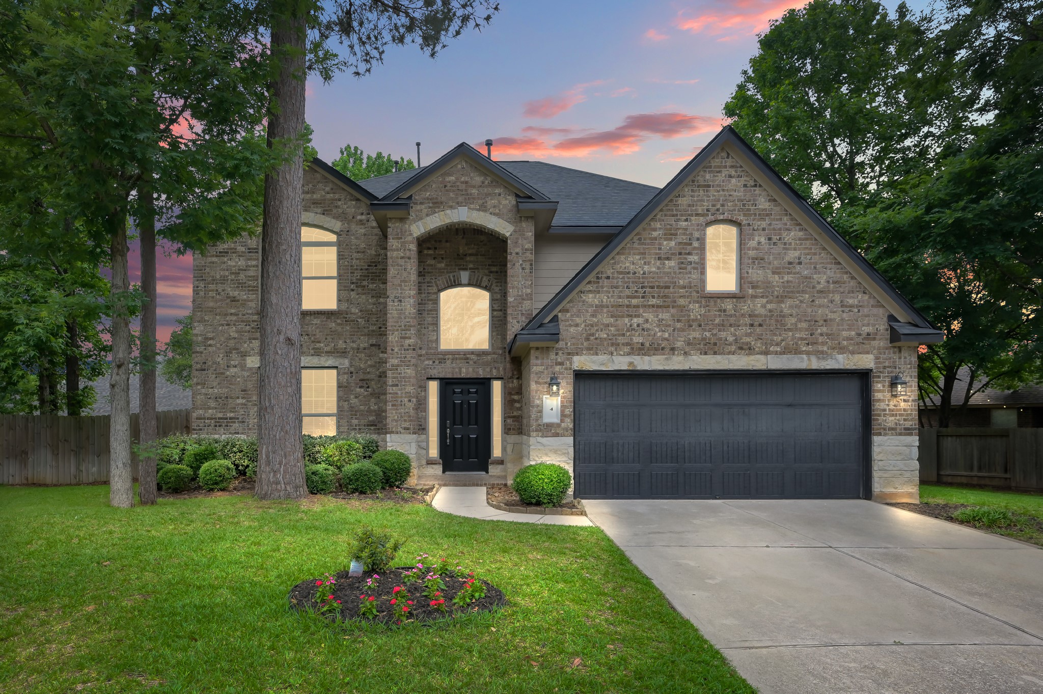 4 Logan Creek Lane Property Photo 1