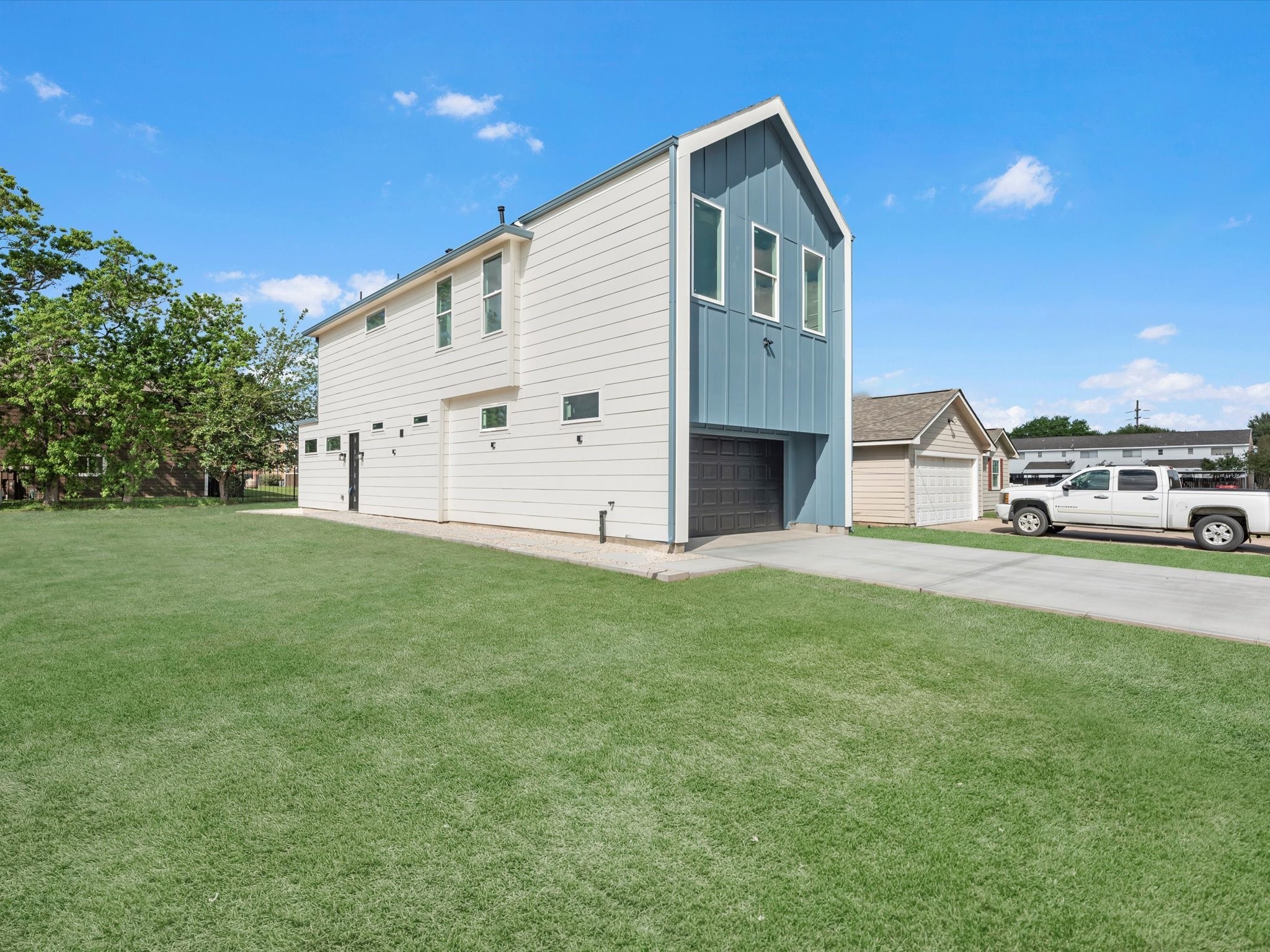 1130 Miller Road Property Photo 1