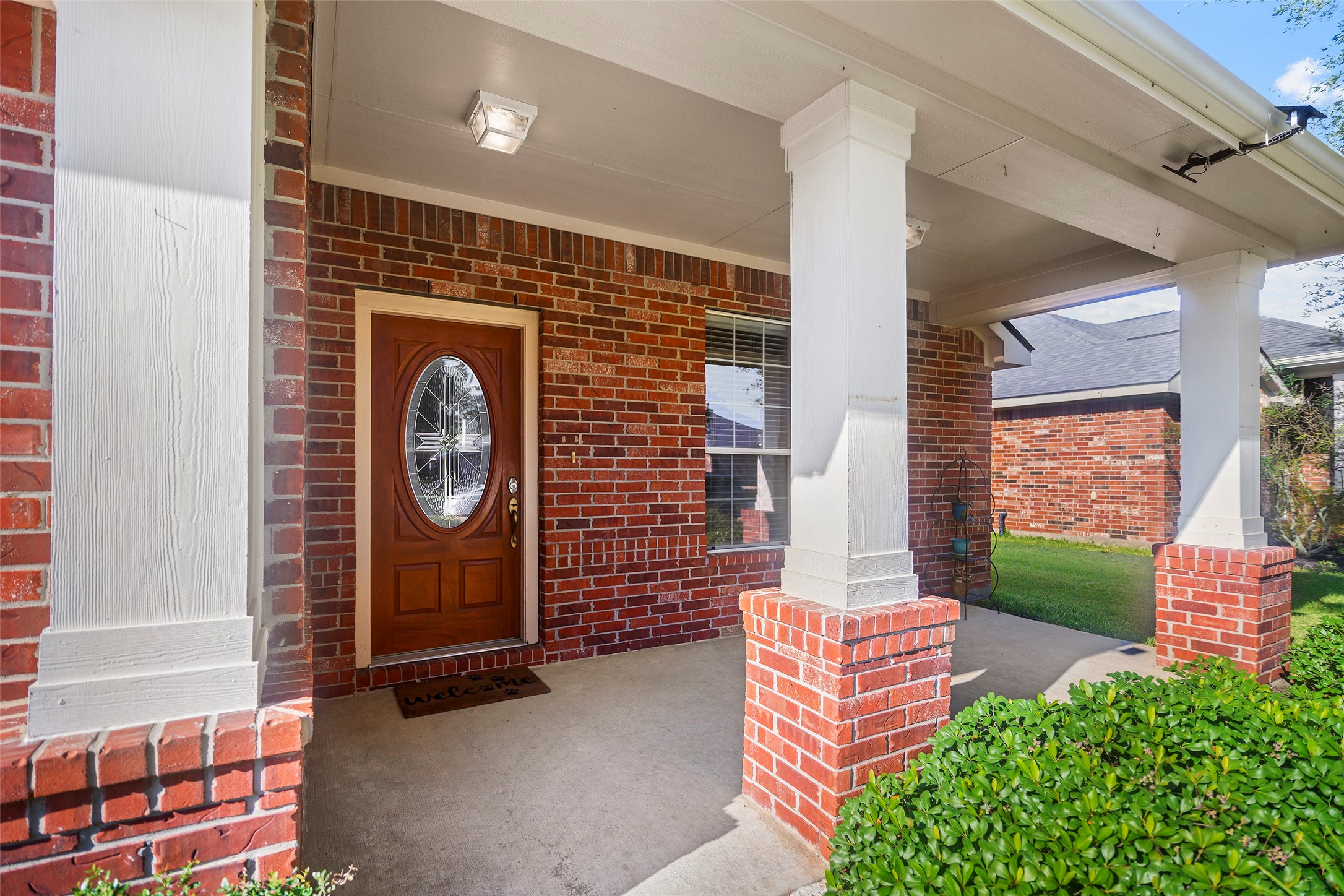 21711 Winsome Rose Court Property Photo 4