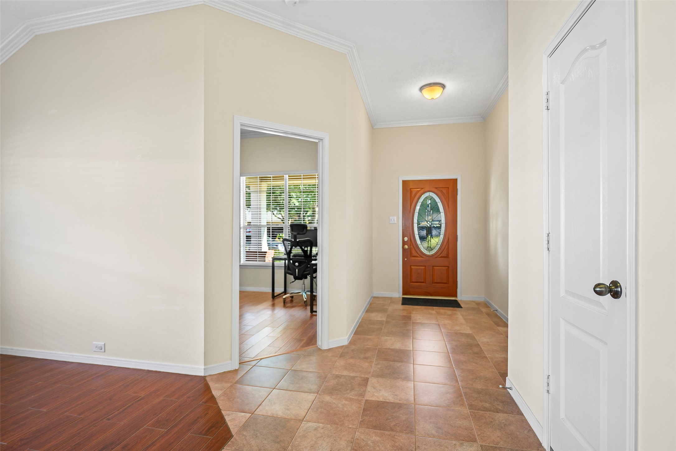 21711 Winsome Rose Court Property Photo 5