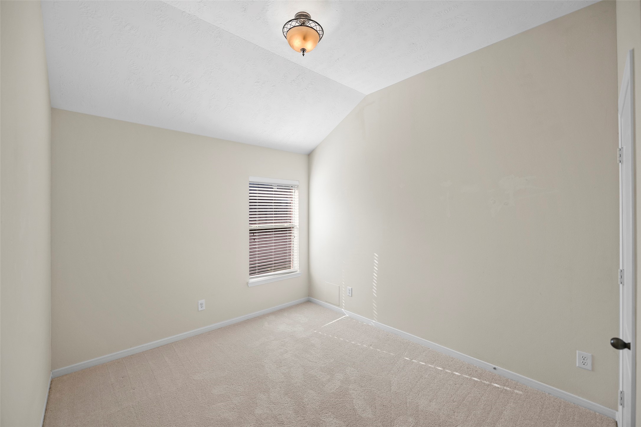 21711 Winsome Rose Court Property Photo 29