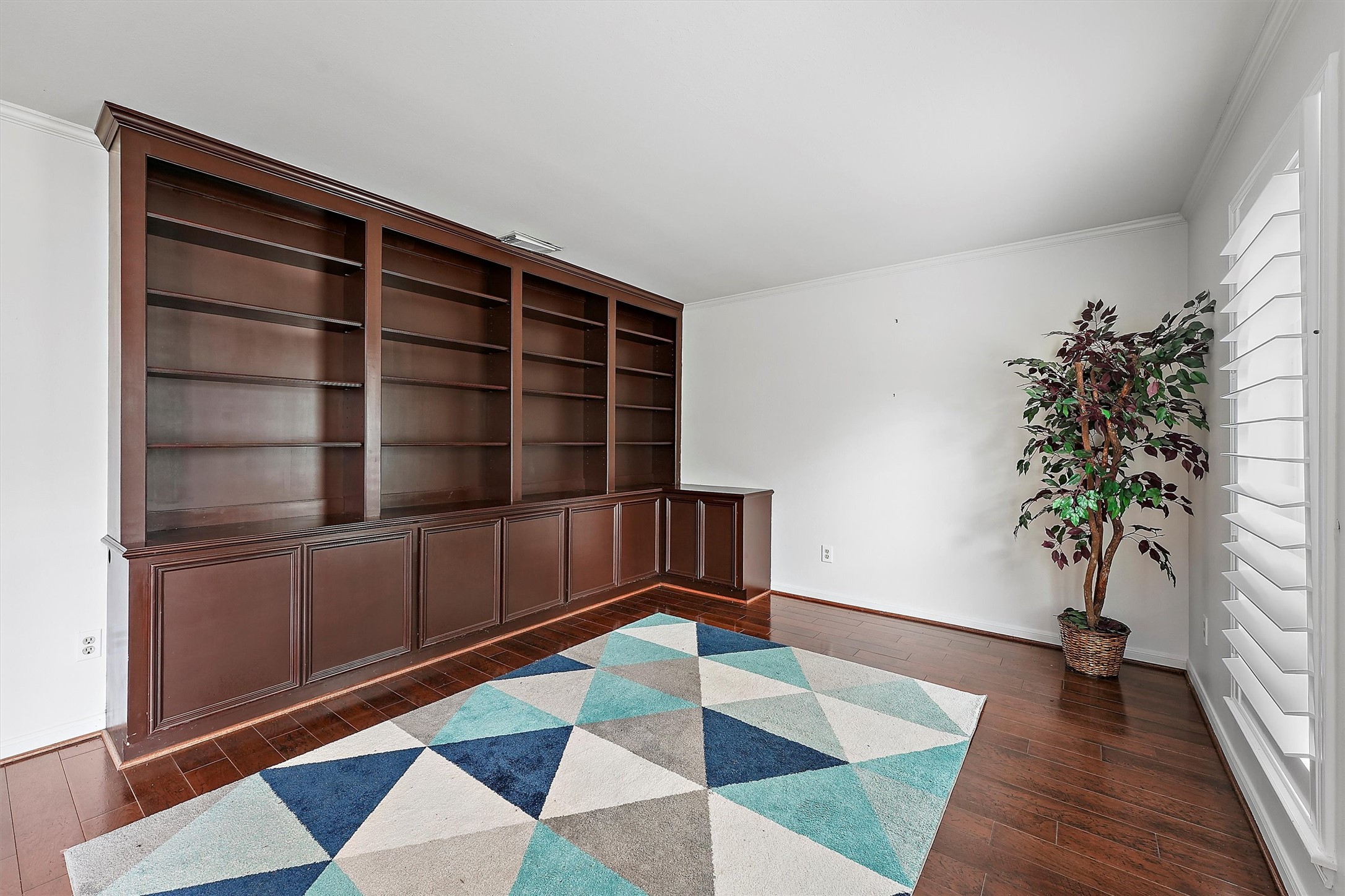 819 Sandpiper Drive Property Photo 4