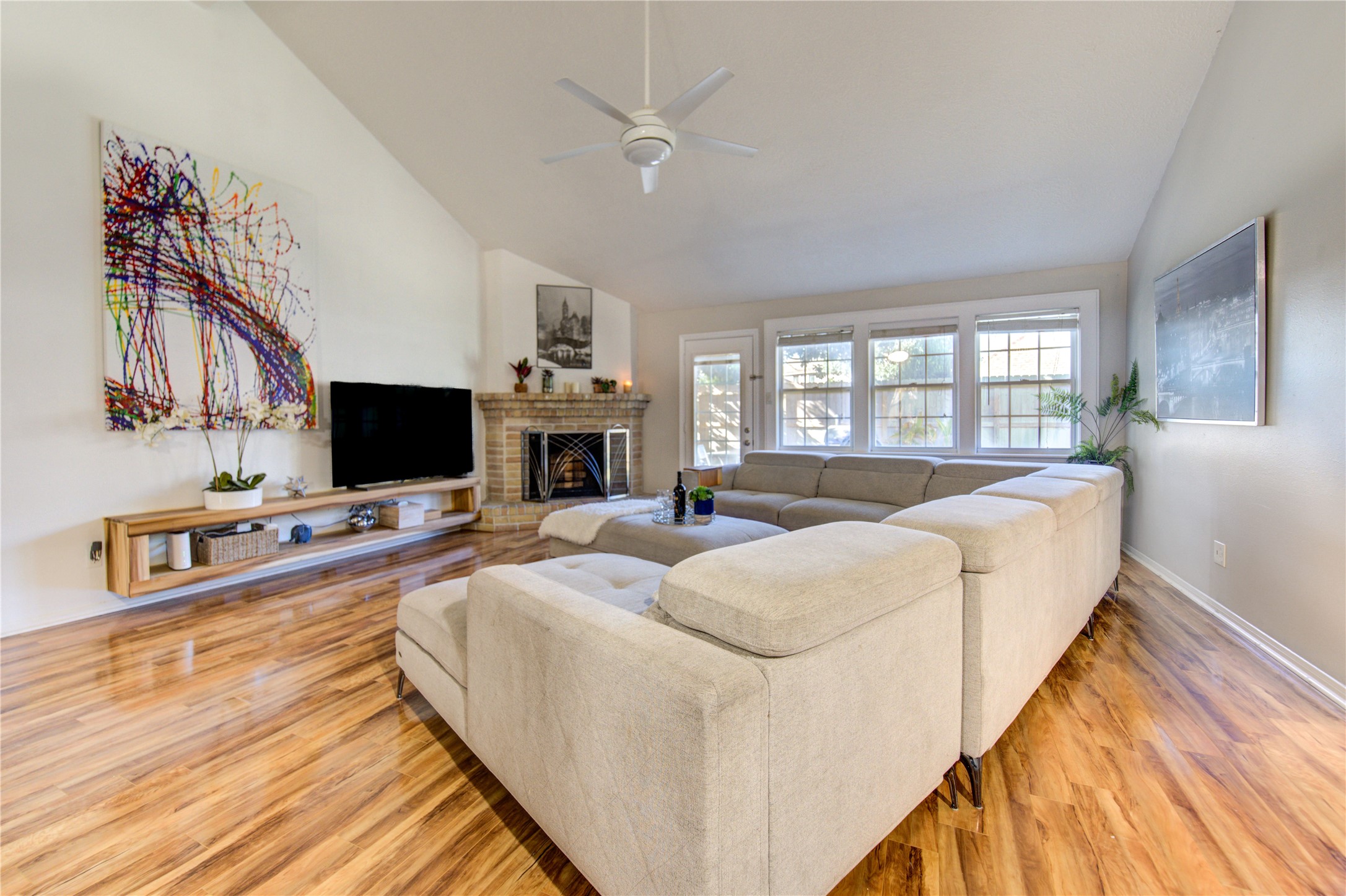 7027 Brockington Drive Property Photo 10