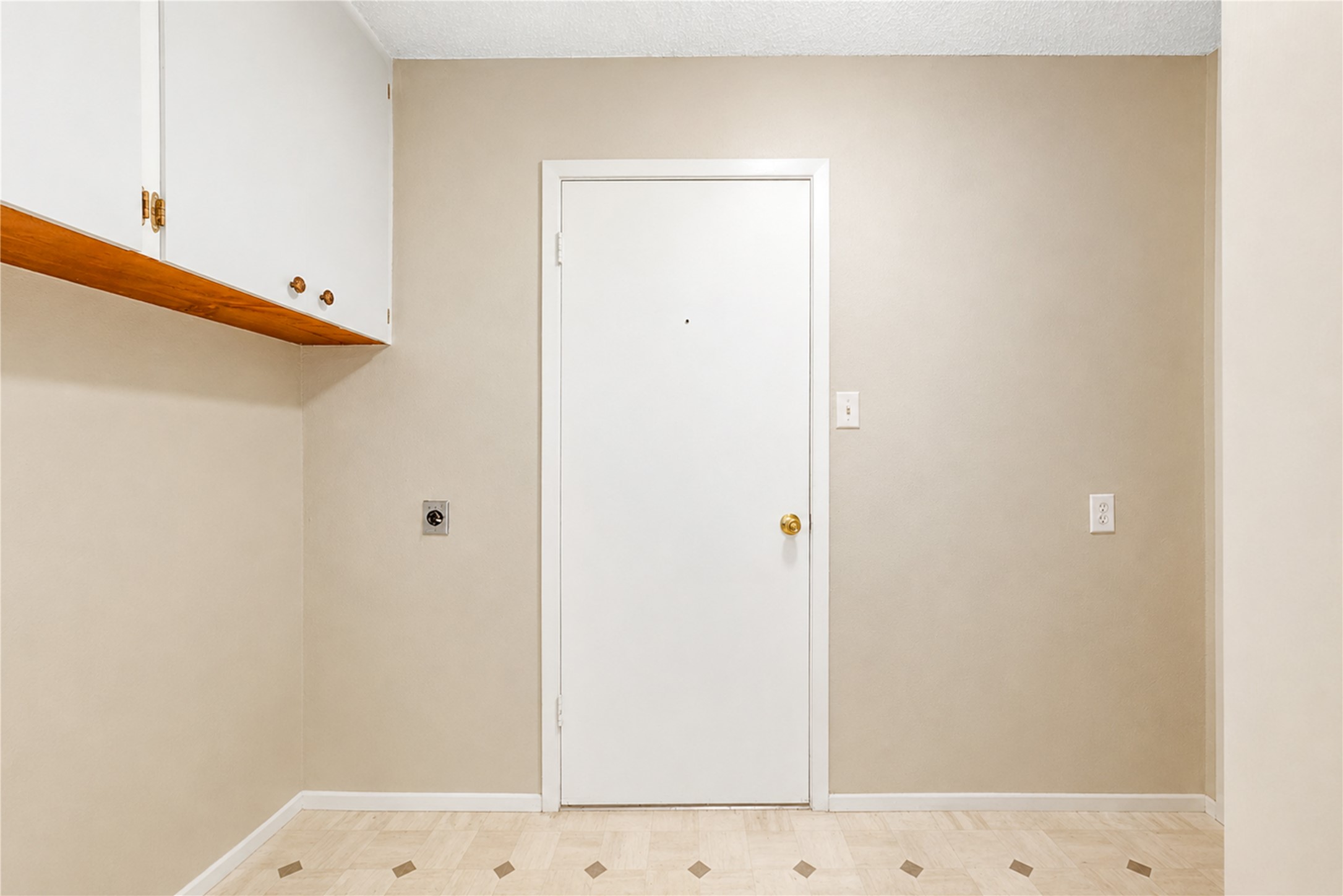 1320 Linwood Drive Property Photo 11