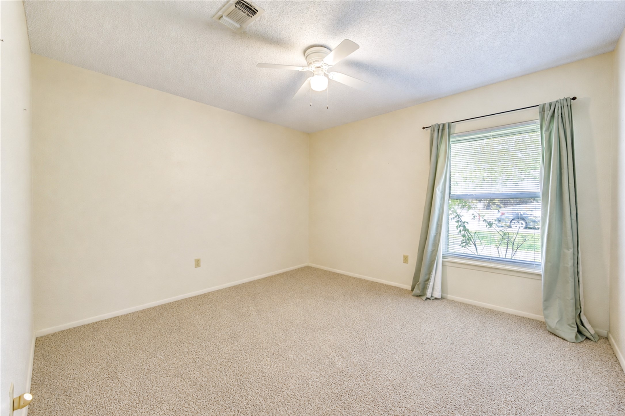 1320 Linwood Drive Property Photo 17