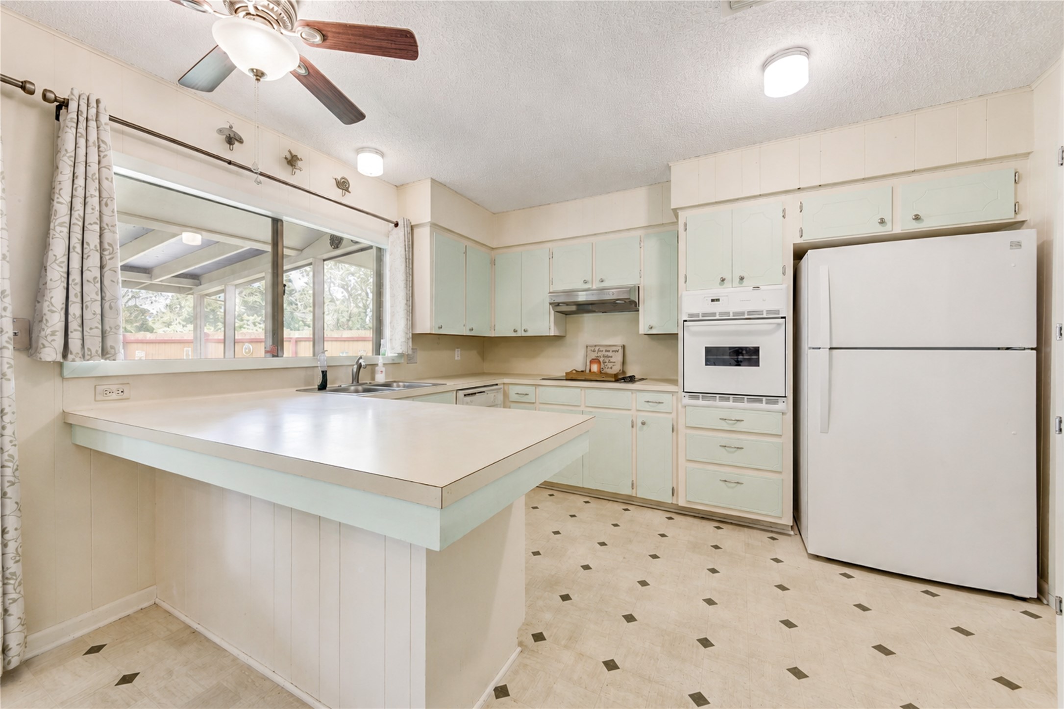1320 Linwood Drive Property Photo 40