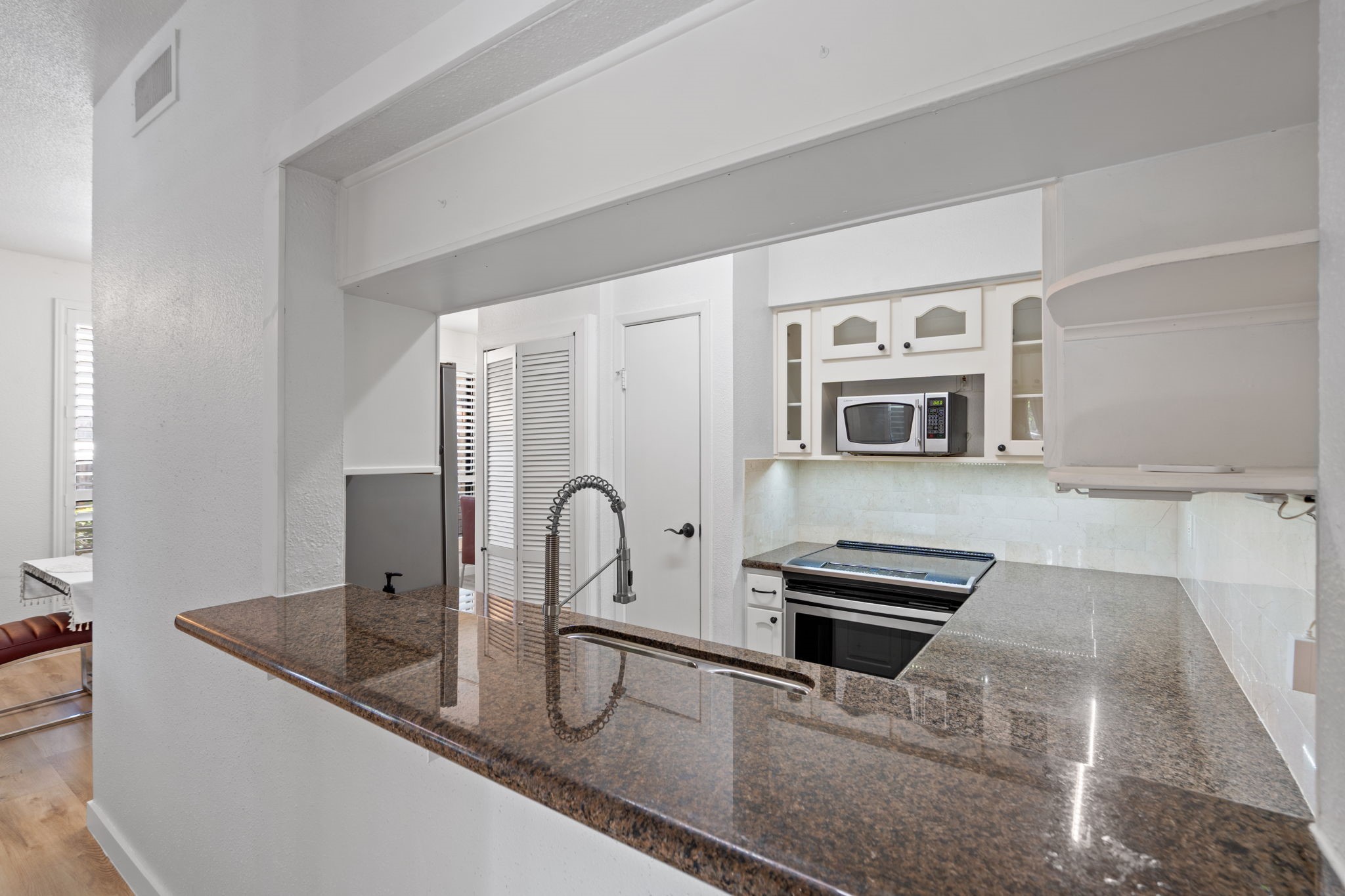 1881 Bering Drive 71 Property Photo 6